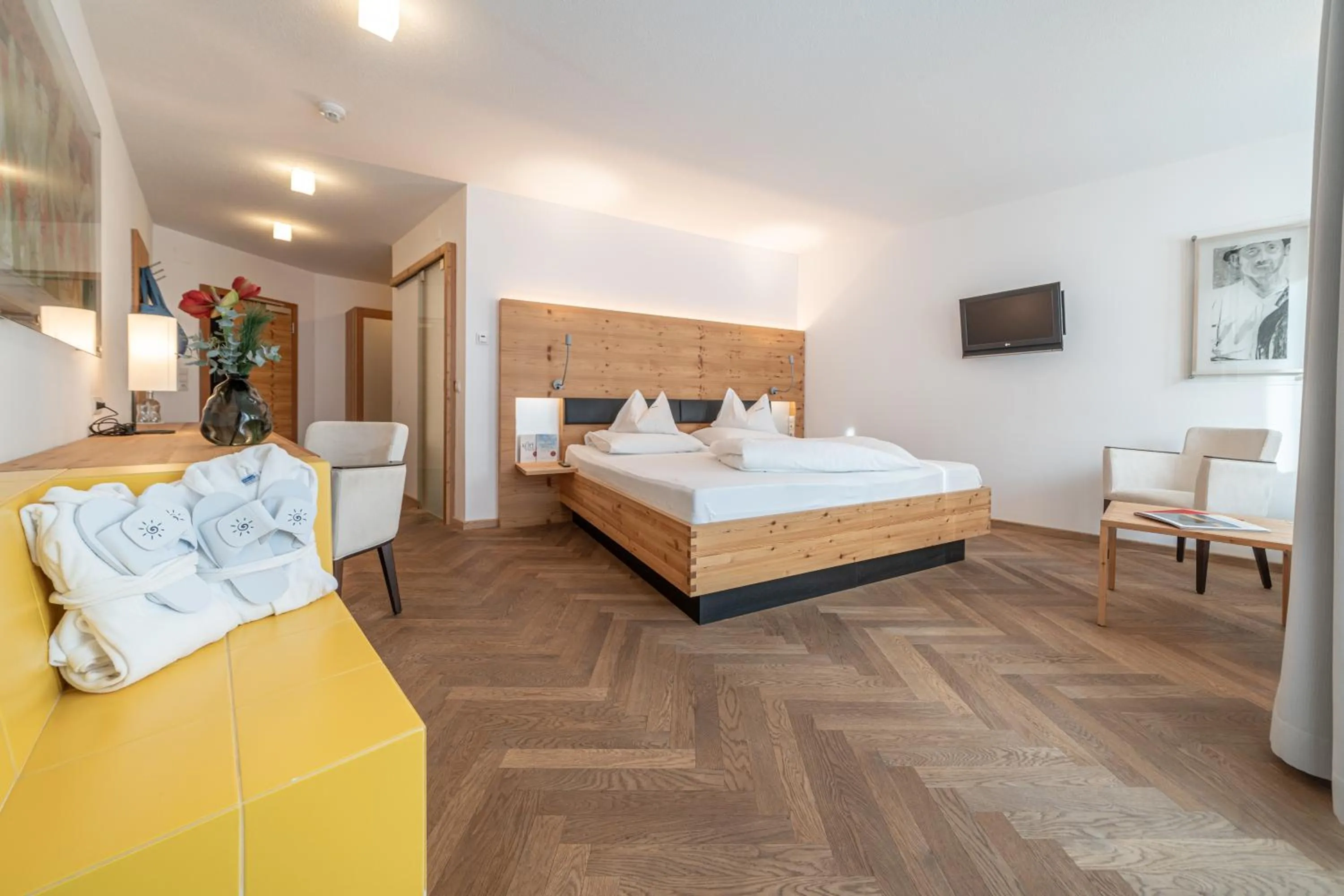 Bed in Hotel Liebe Sonne 4S