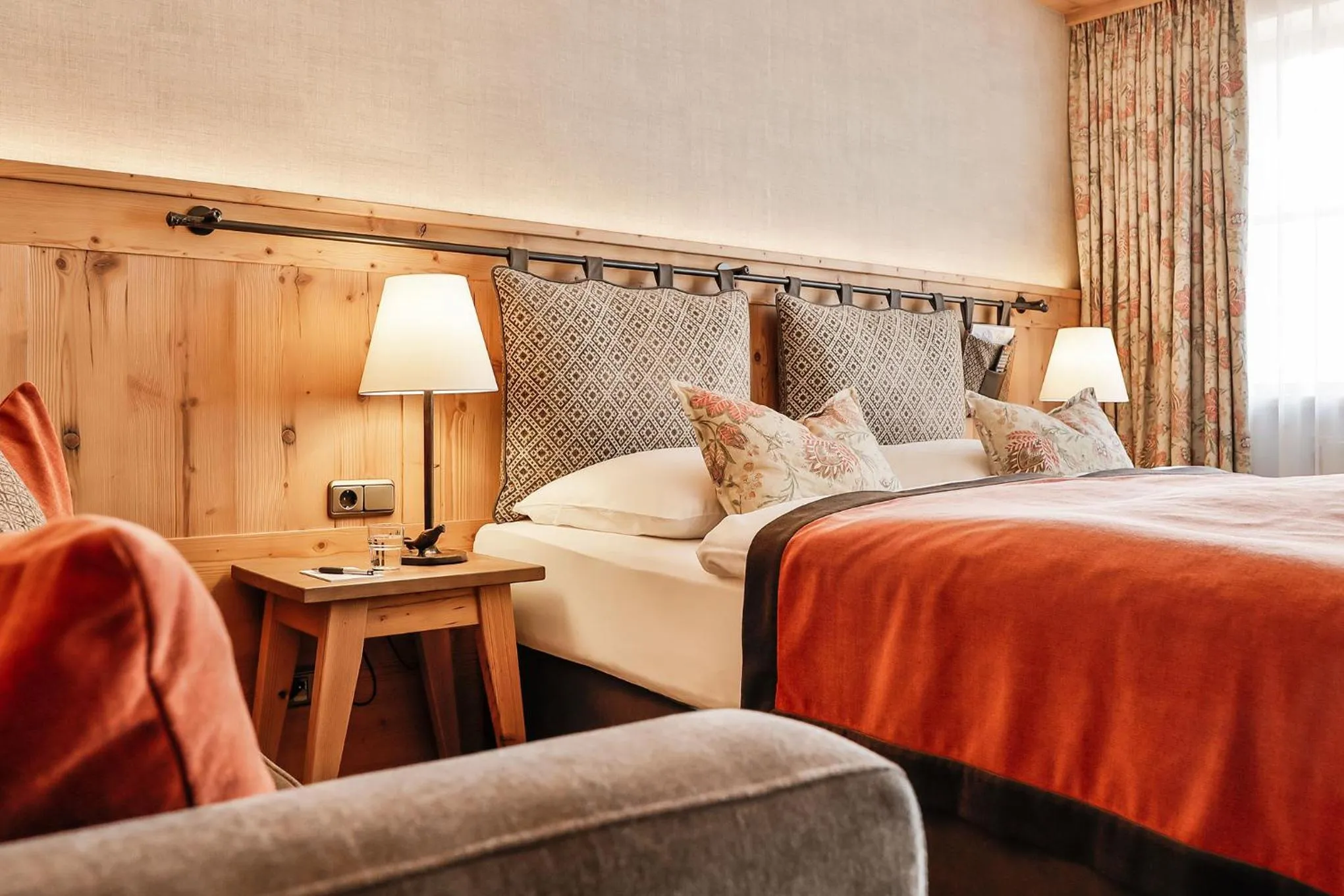 Bed in Superior Hotel Tirolerhof - Zell am See