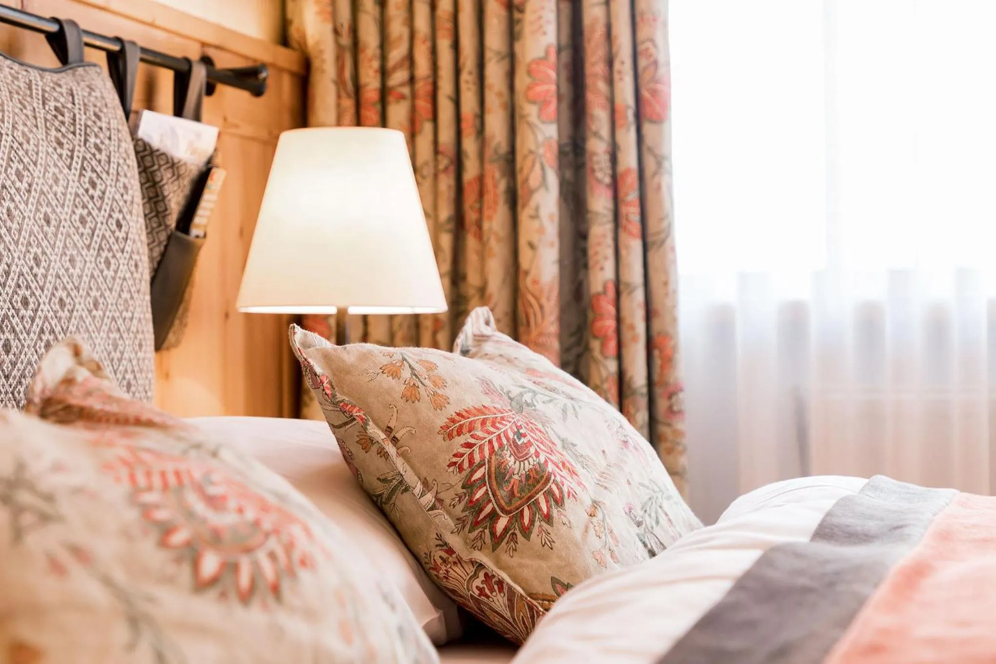 Decorative detail, Bed in Superior Hotel Tirolerhof - Zell am See