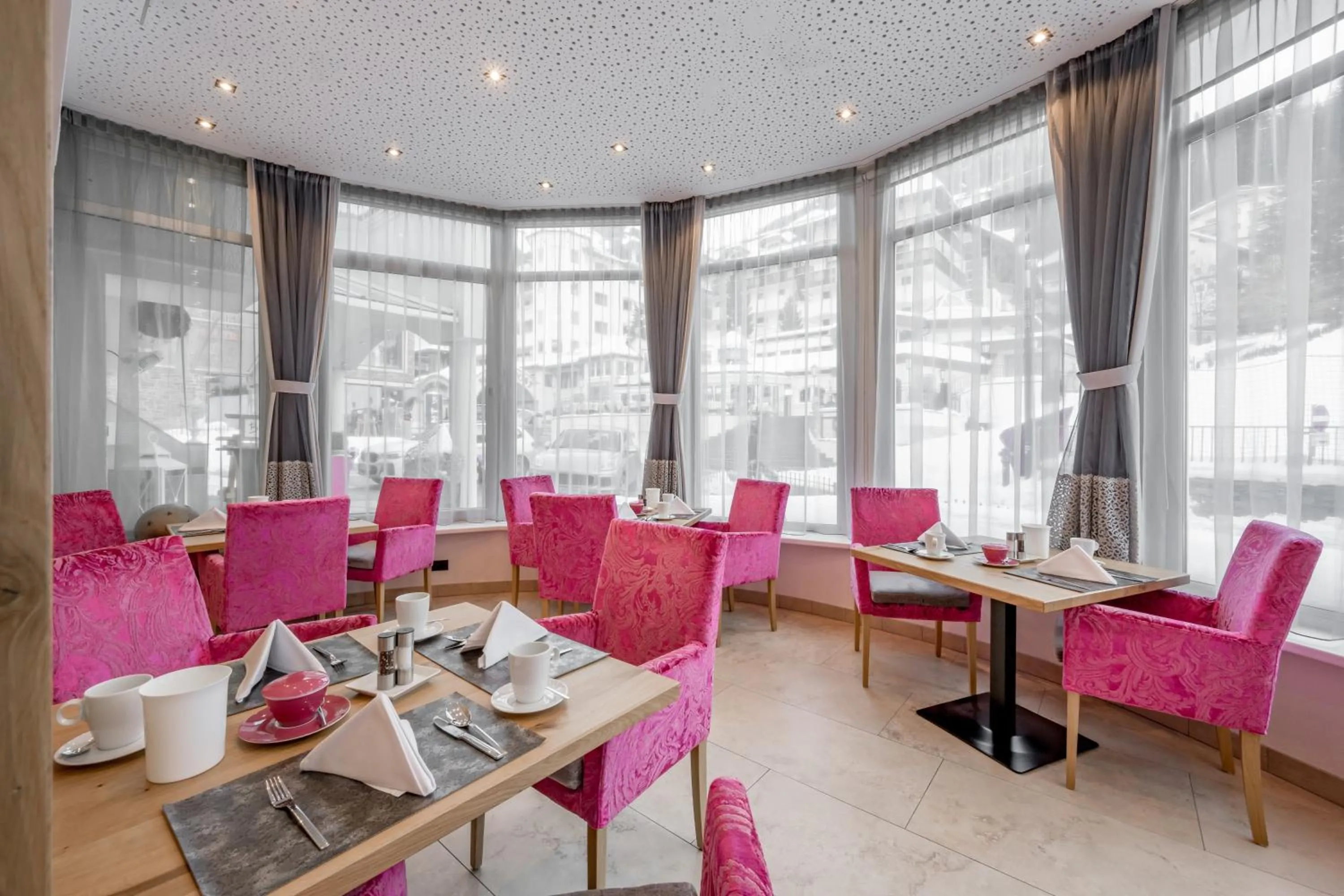 Breakfast in Hotel Garni Christine