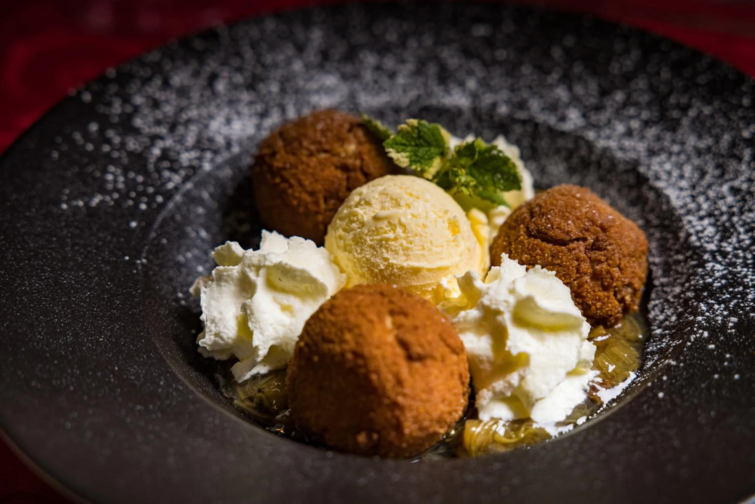 Restaurant/places to eat in Hotel Pariente