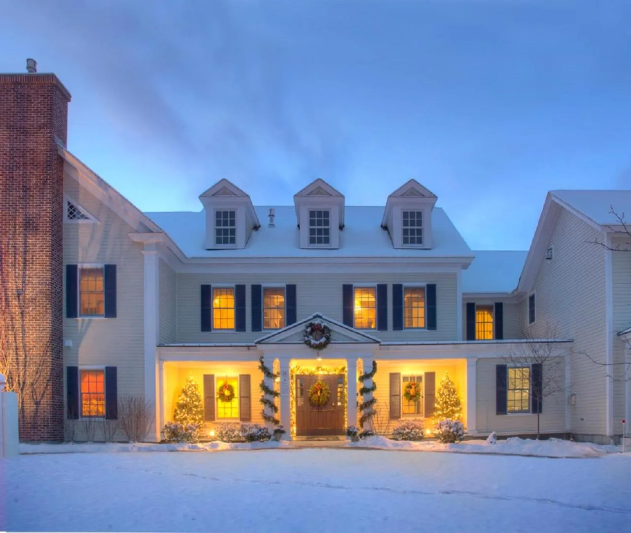 Property building in Reluctant Panther Inn & Restaurant