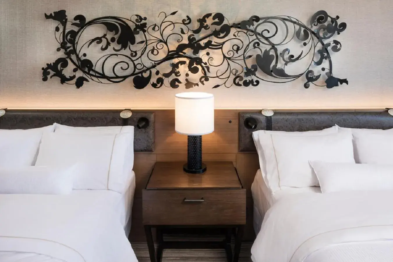 Deluxe Queen Room with Two Queen Beds in The Westin Nashville Deluxe Queen Room with Two Queen Beds in The Westin Nashville