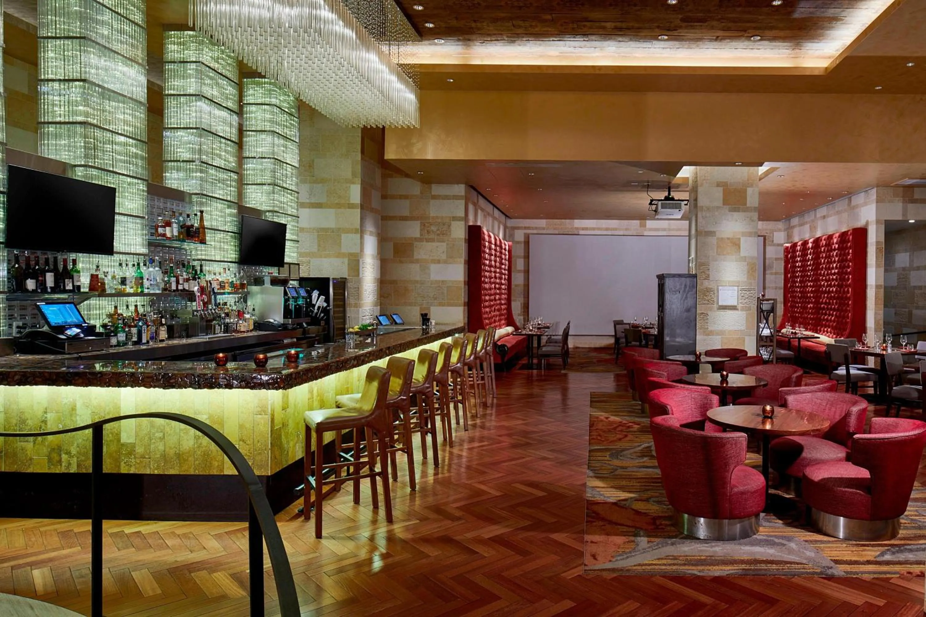 Lounge or bar in The Westin Nashville