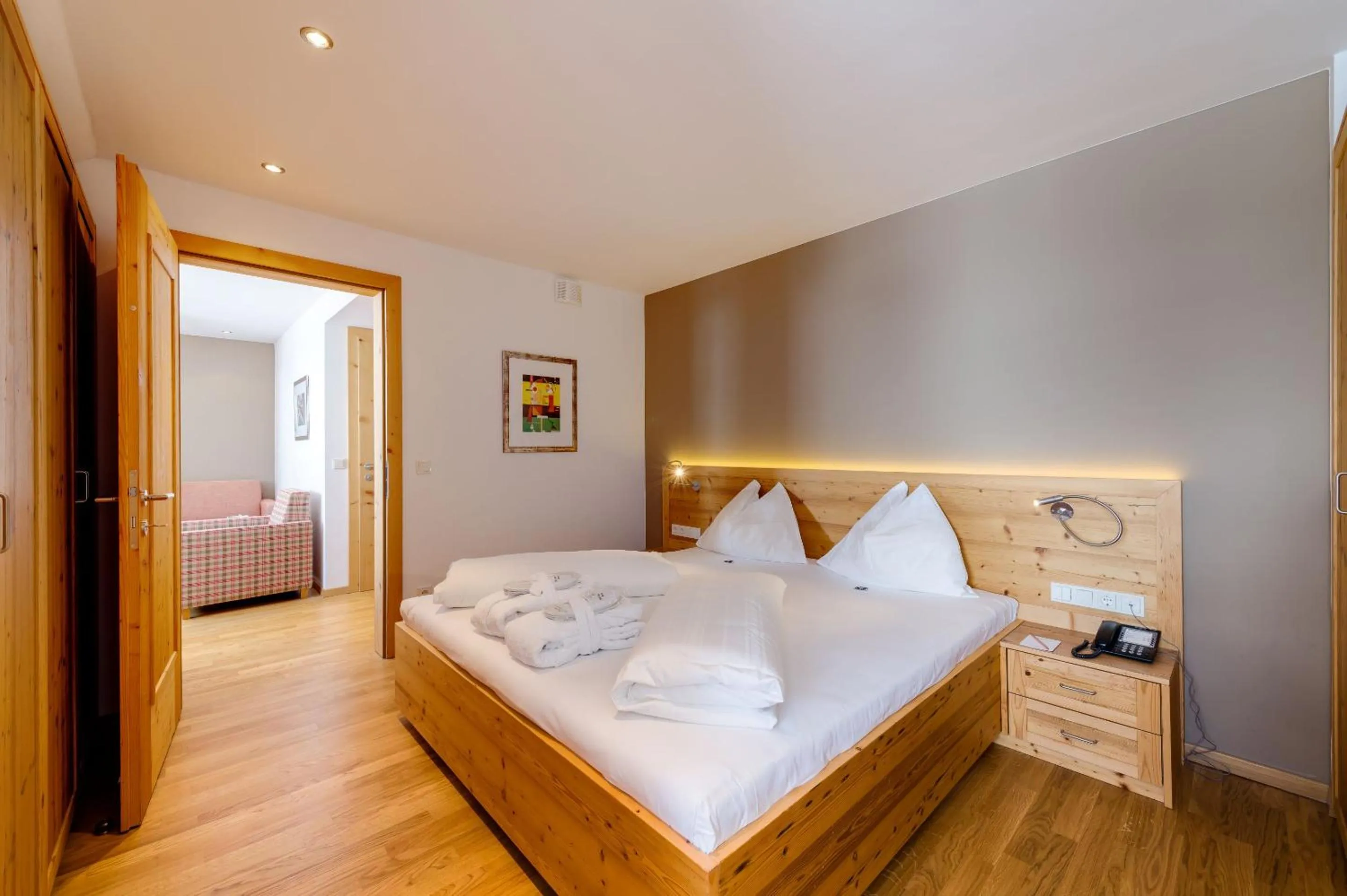 Bedroom, Bed in ROBINSON ALPENROSE Zürs