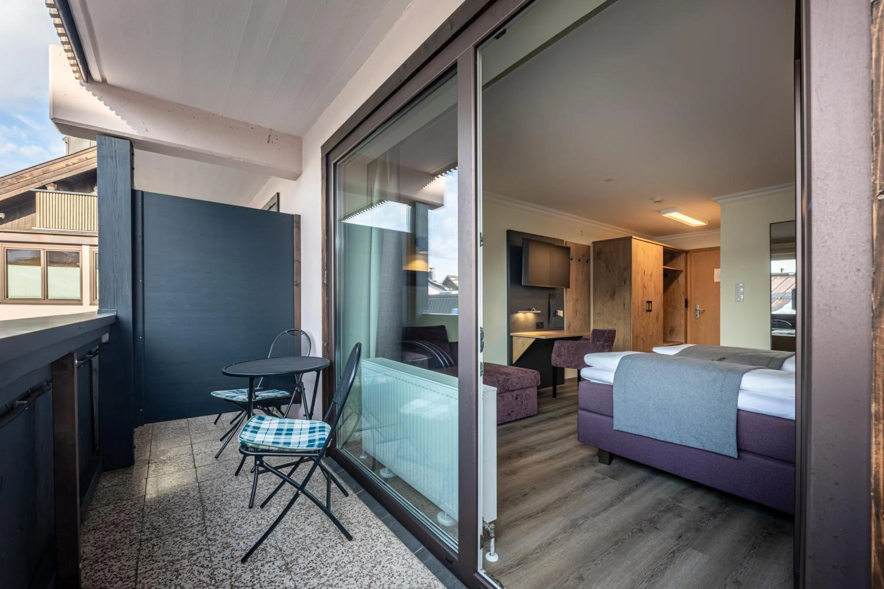 Balcony/Terrace, Bed in Hotel Fischer