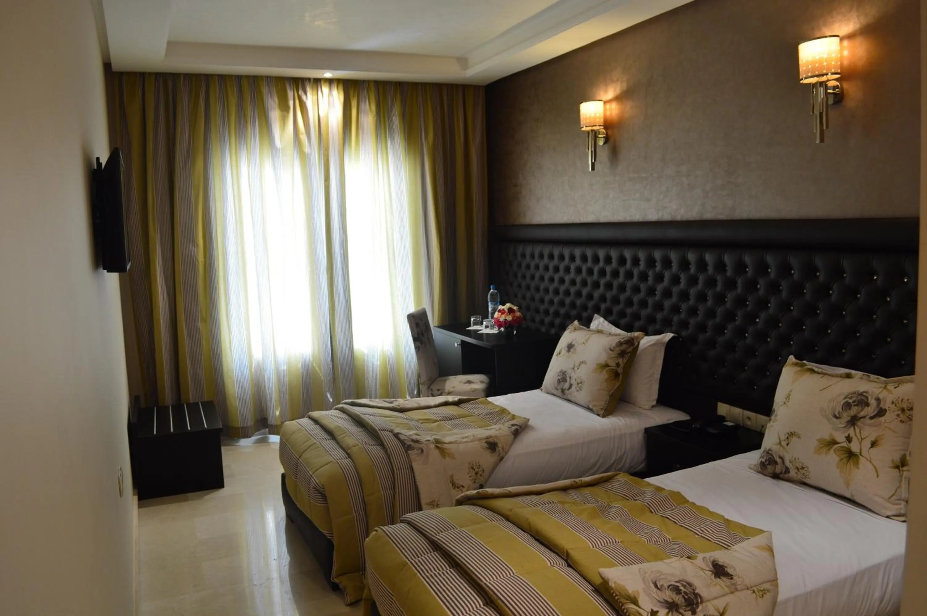Photo of the whole room, Bed in Hotel La Luna