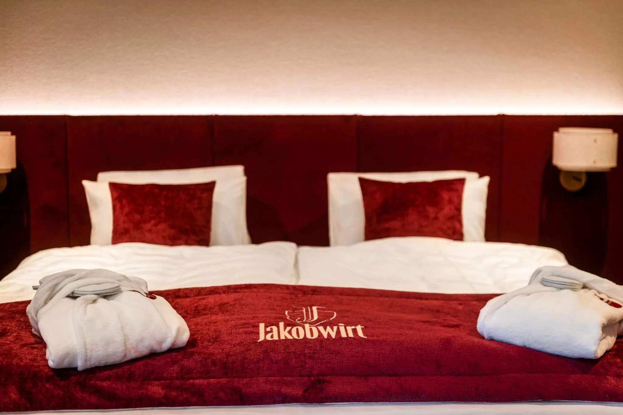 Bed in Hotel Jakobwirt Westendorf
