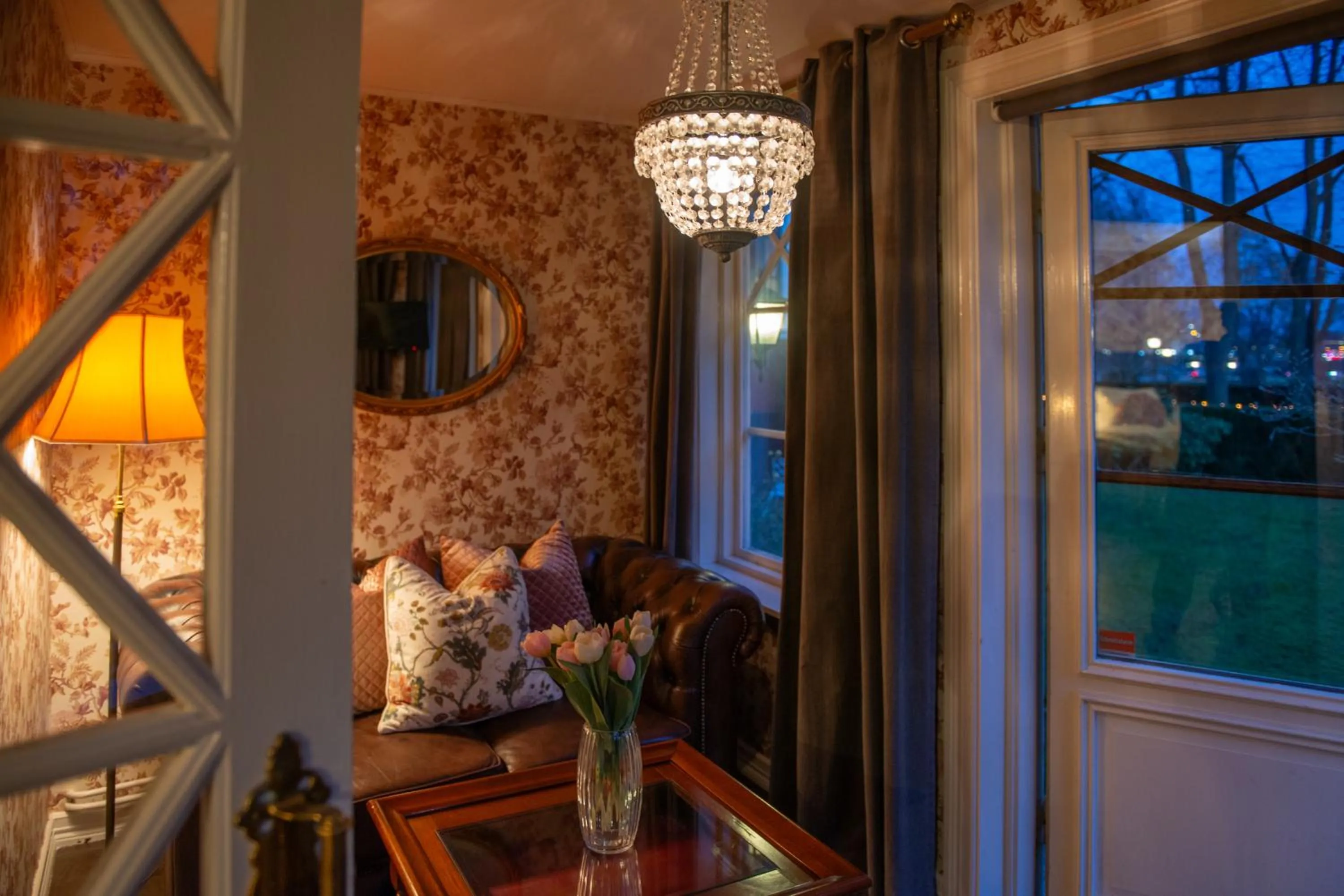 Seating area in Slottshotellet