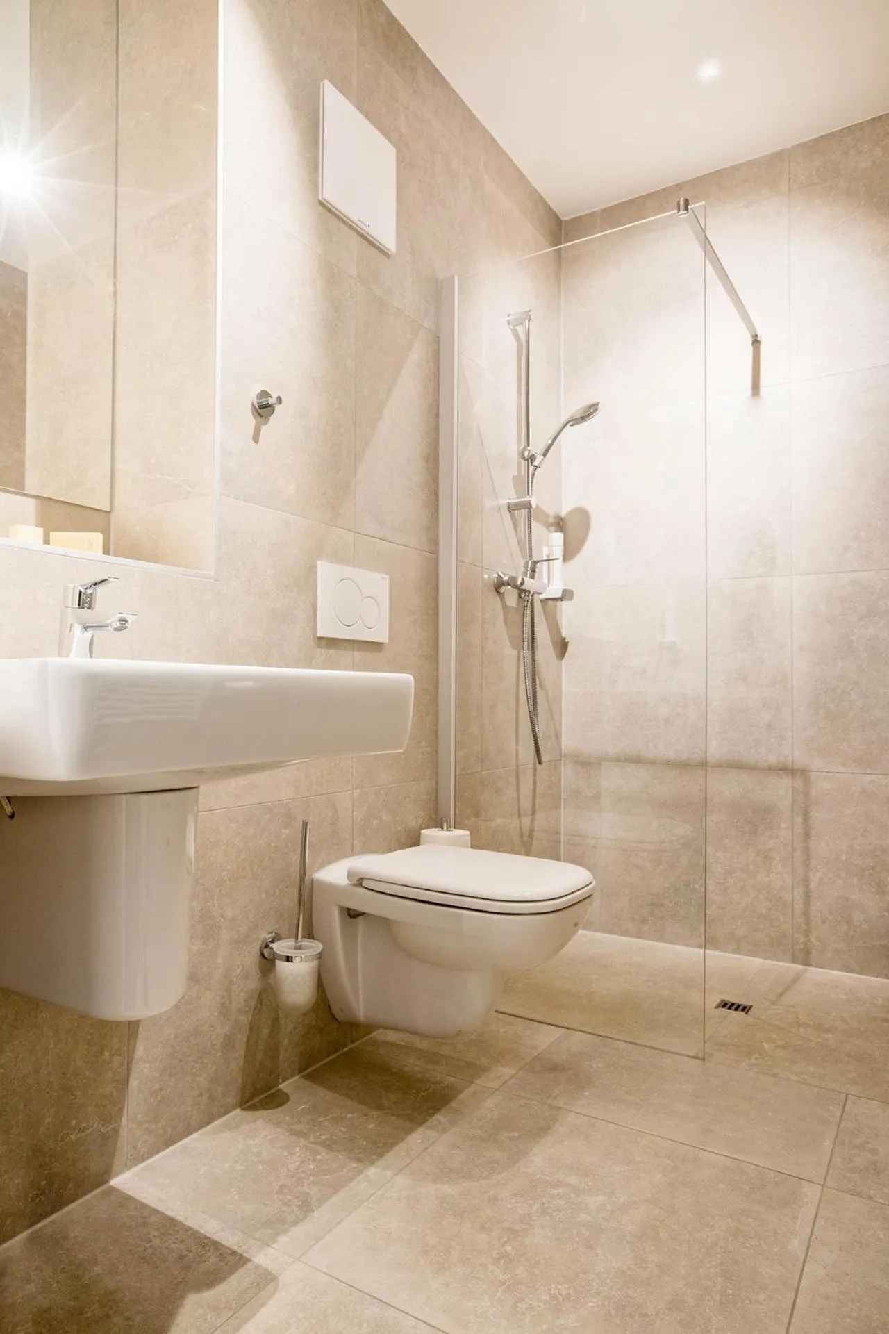 Shower in Hotel Das Essigmanngut