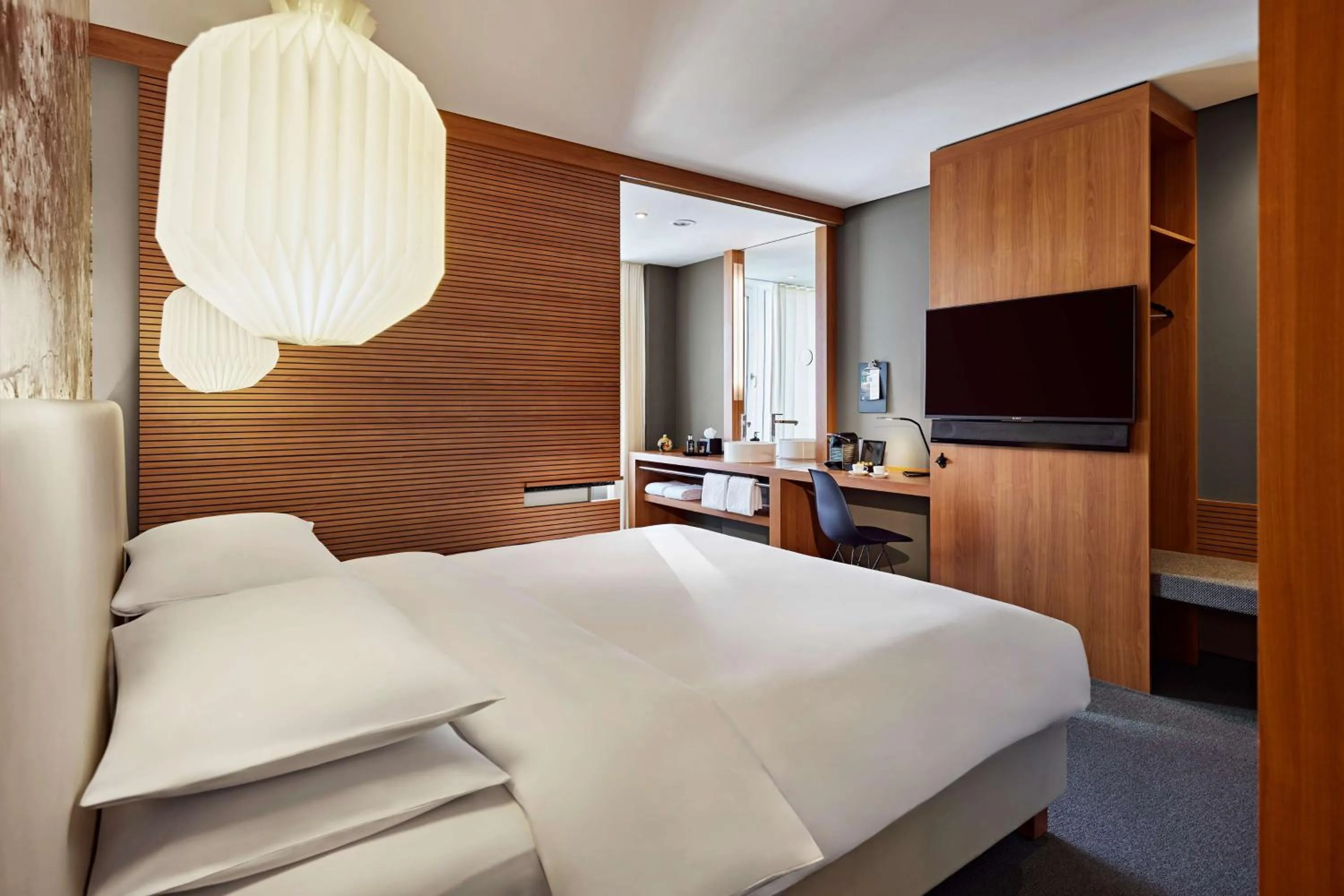 Bedroom, Bed in Me and All Hotel Dusseldorf, by Hyatt