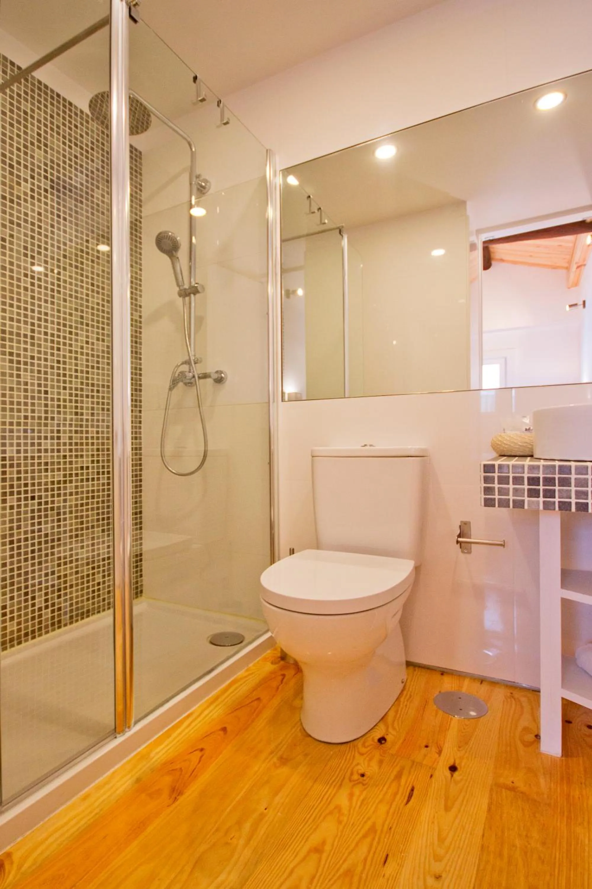 Bathroom in MyStay Porto Bolhão