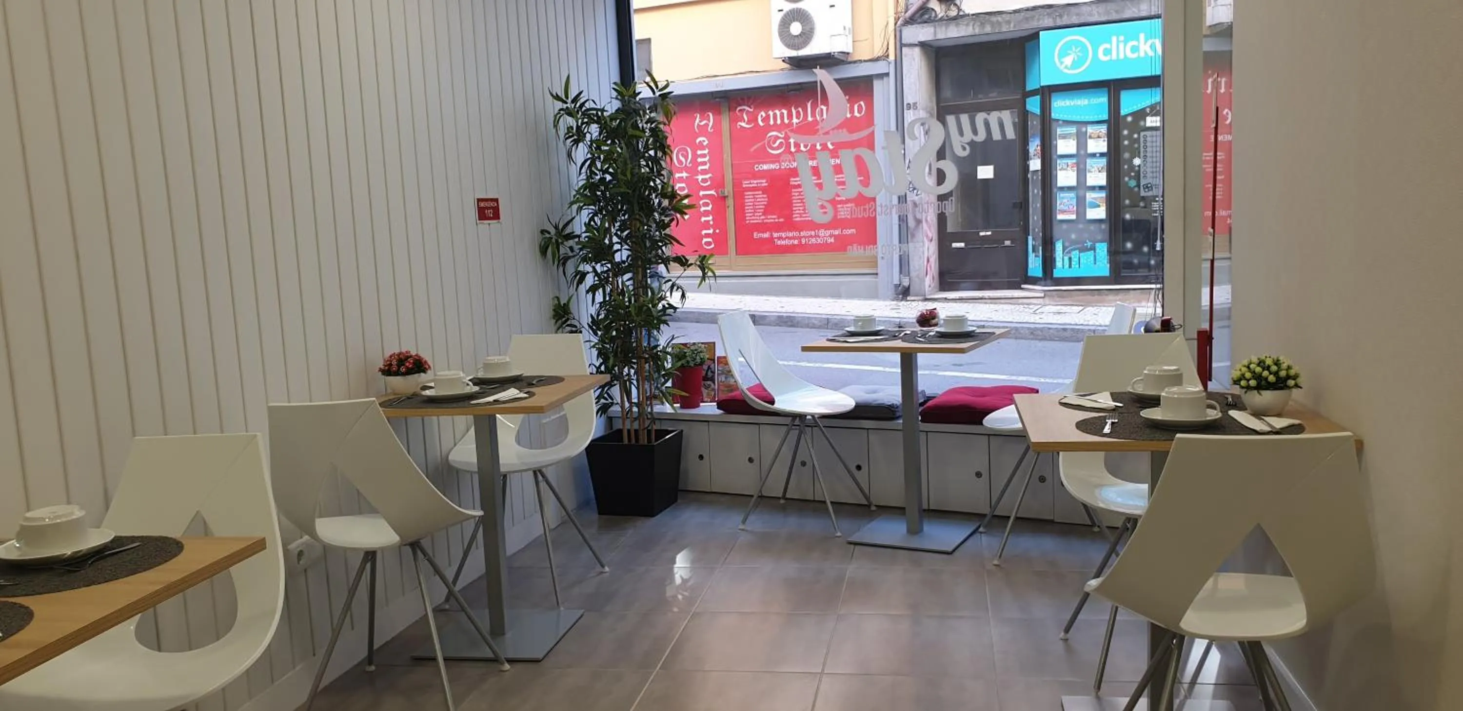 Restaurant/places to eat in MyStay Porto Bolhão