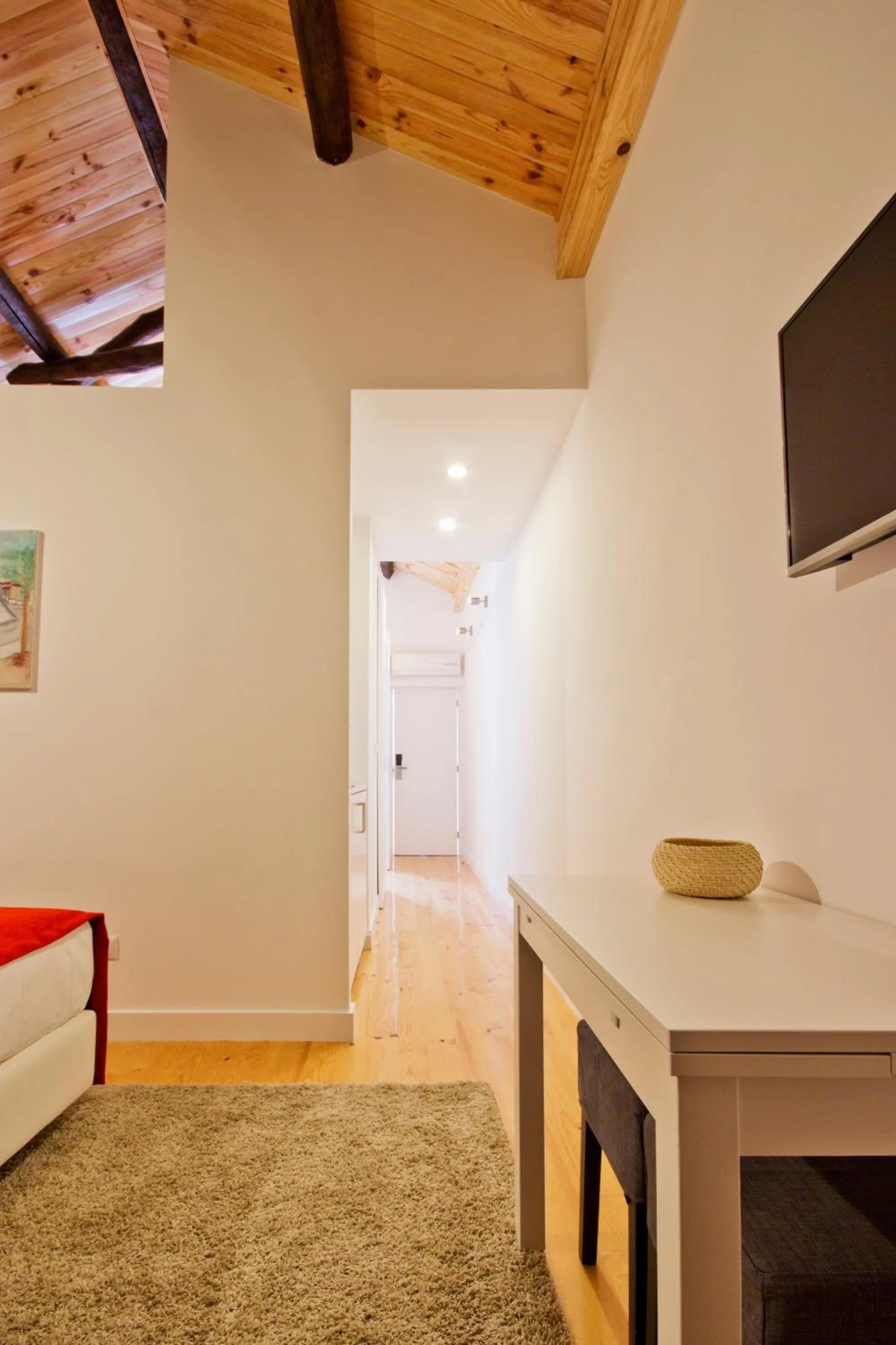 Dining area in MyStay Porto Bolhão