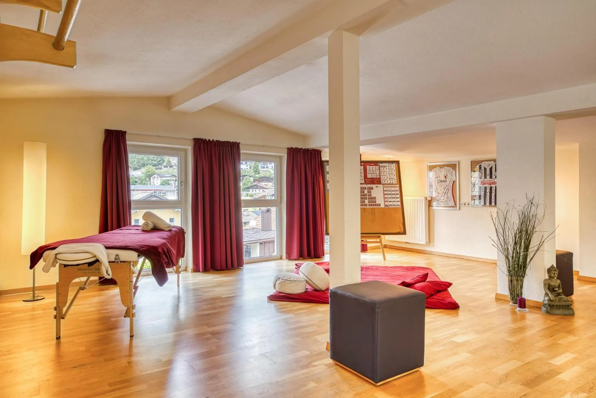 Massage, Bed in Hotel zum Lamm