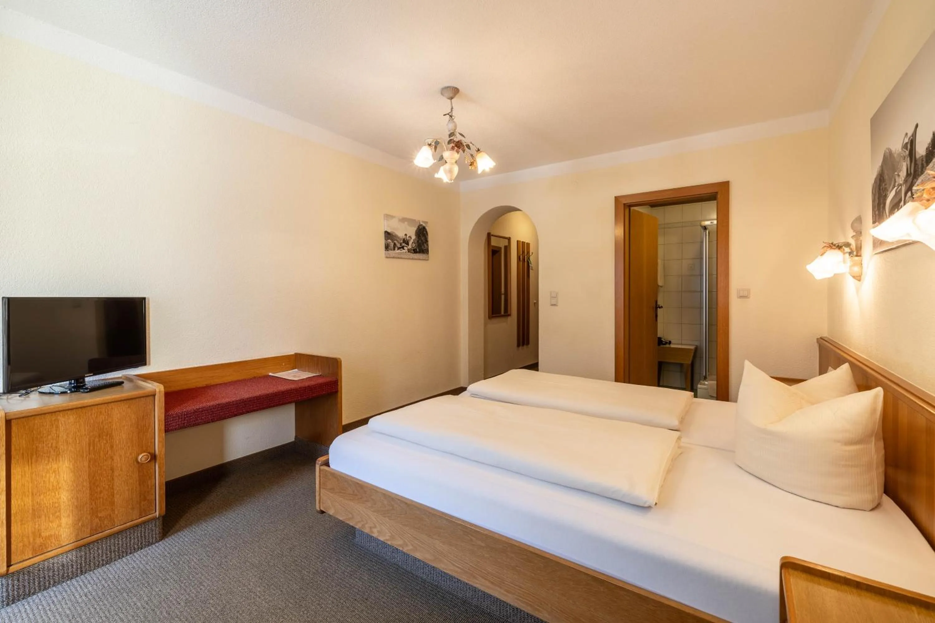 Bed in keyone rooms Tarrenz