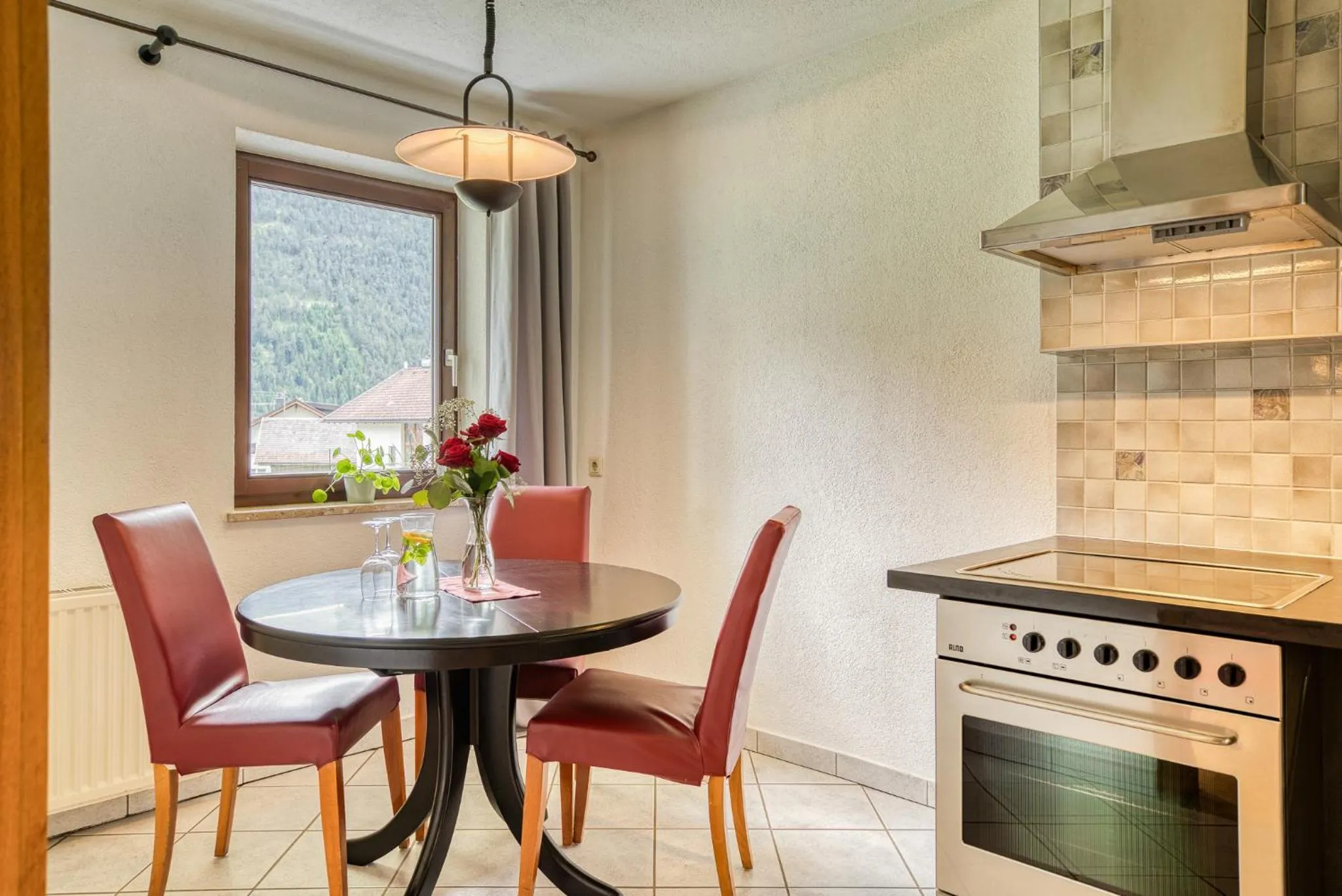 Kitchen or kitchenette in Hotel zum Lamm