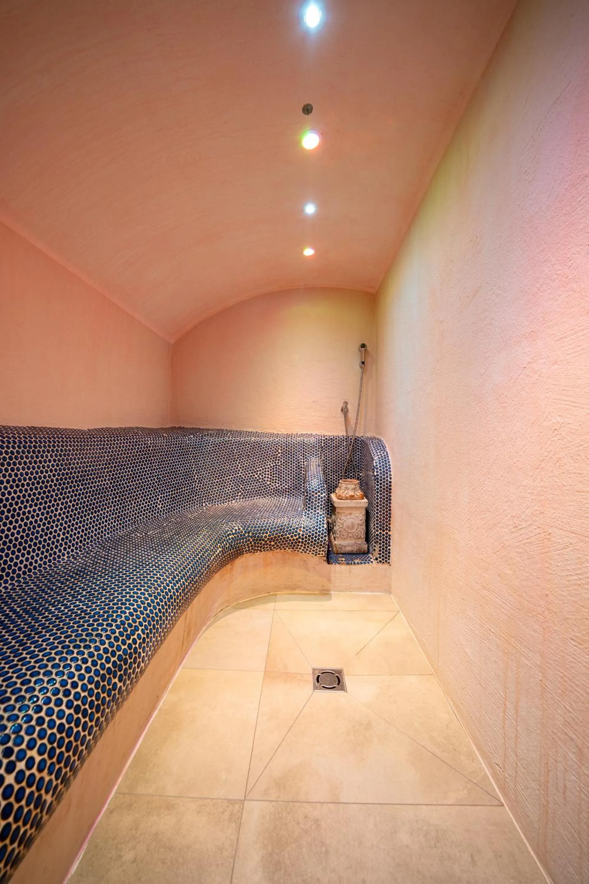 Steam room in Hotel Ramsaueralm