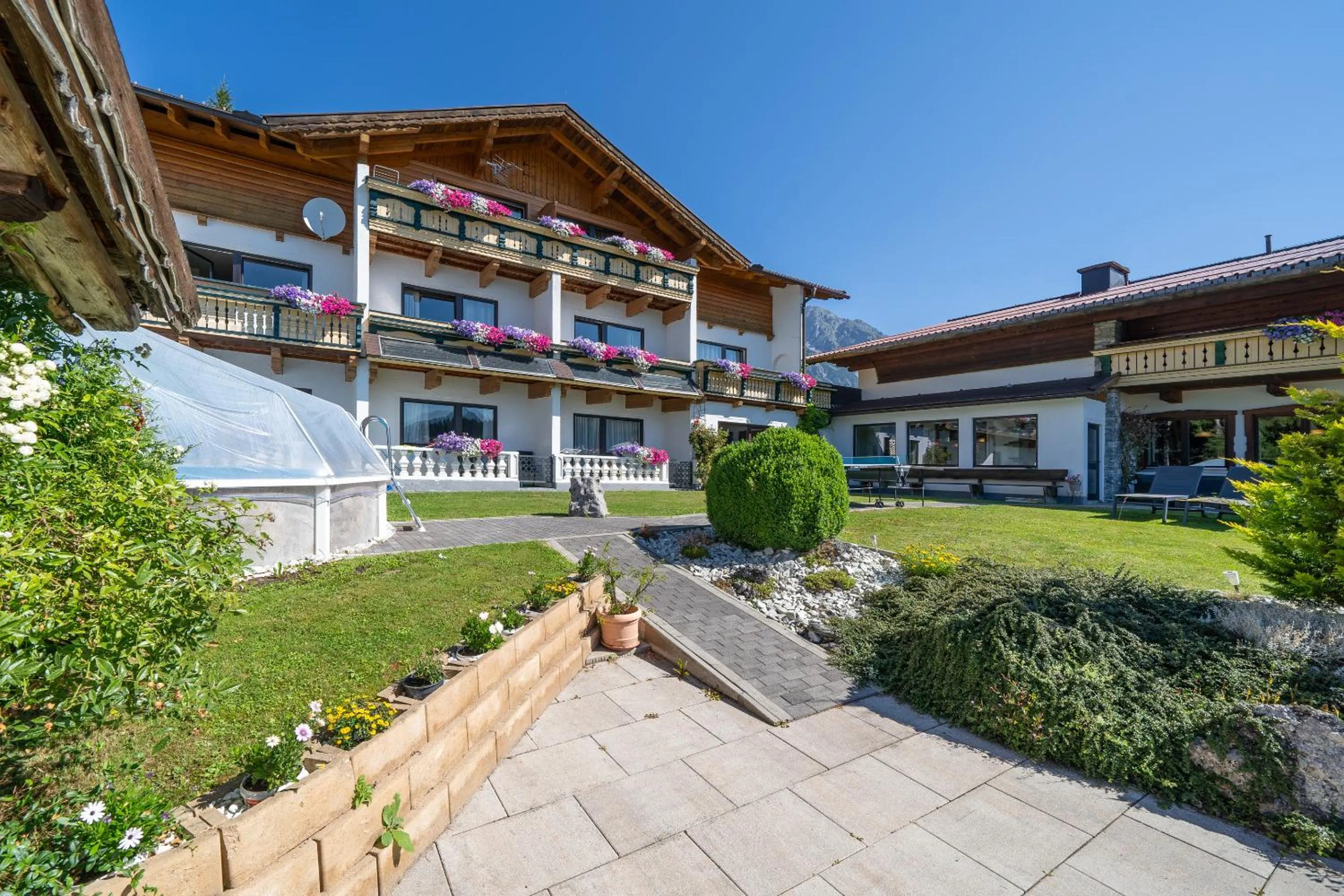 Property building in Hotel Ramsaueralm