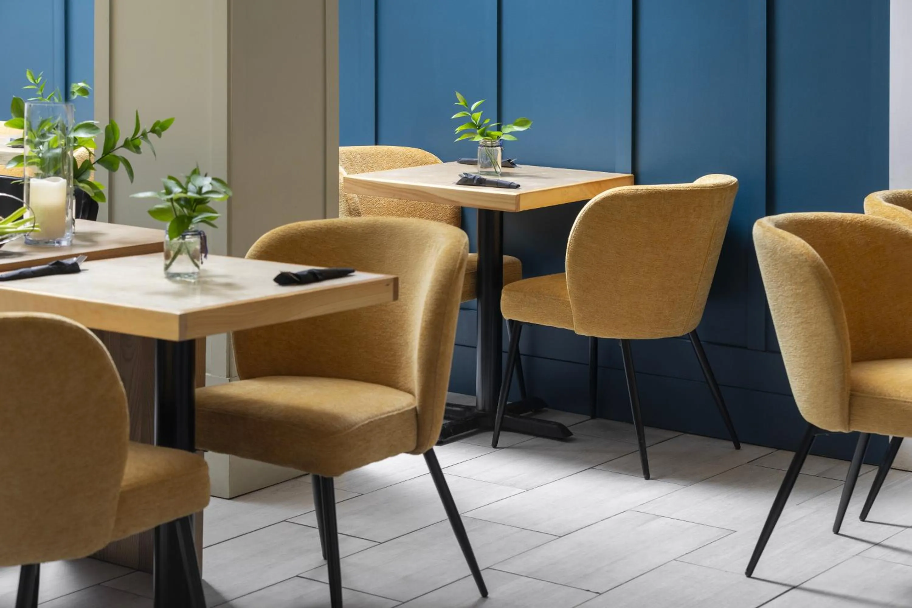 Restaurant/places to eat in Hotel Oui GO!