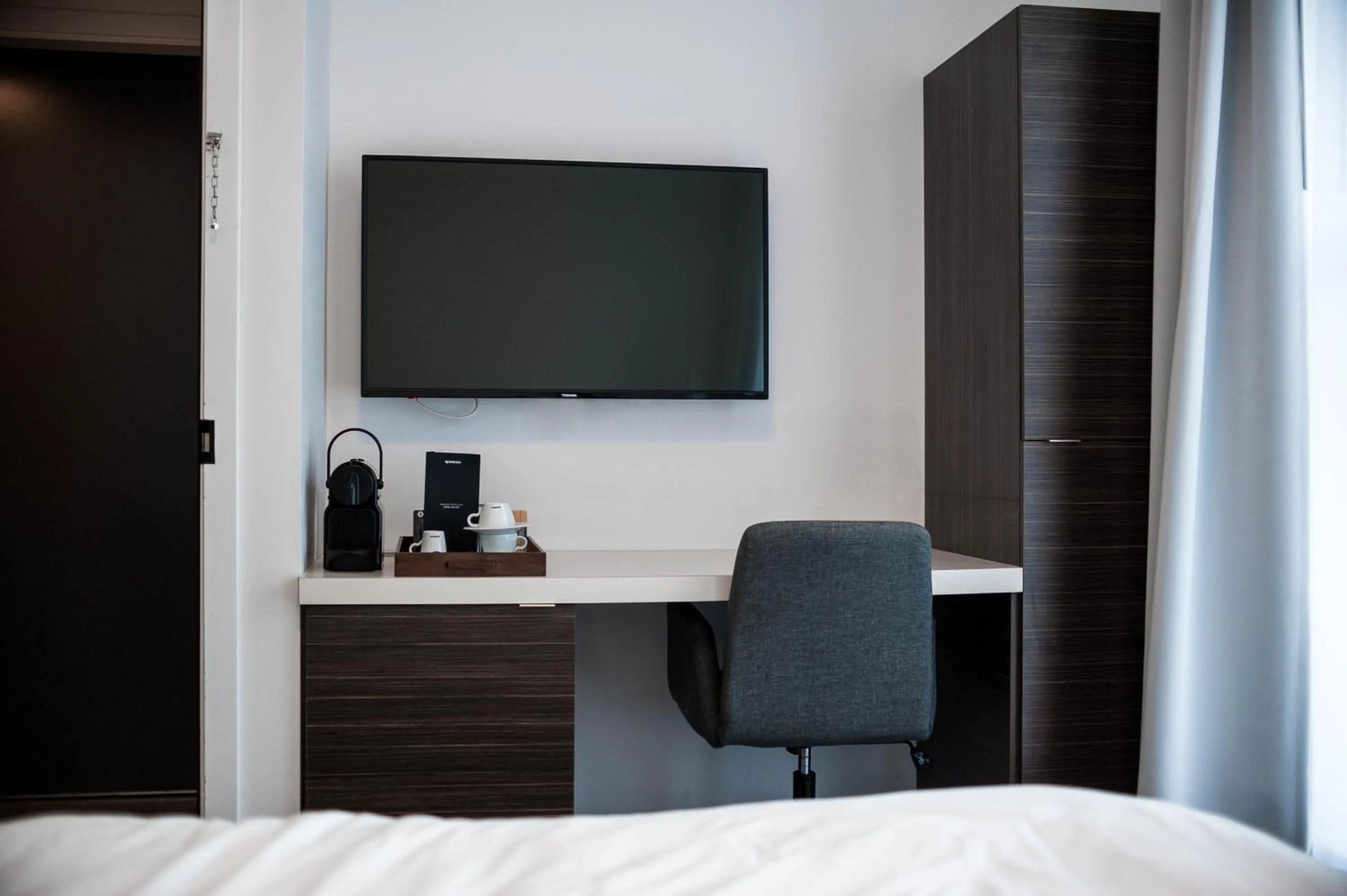 Bed in Hotel Oui GO!