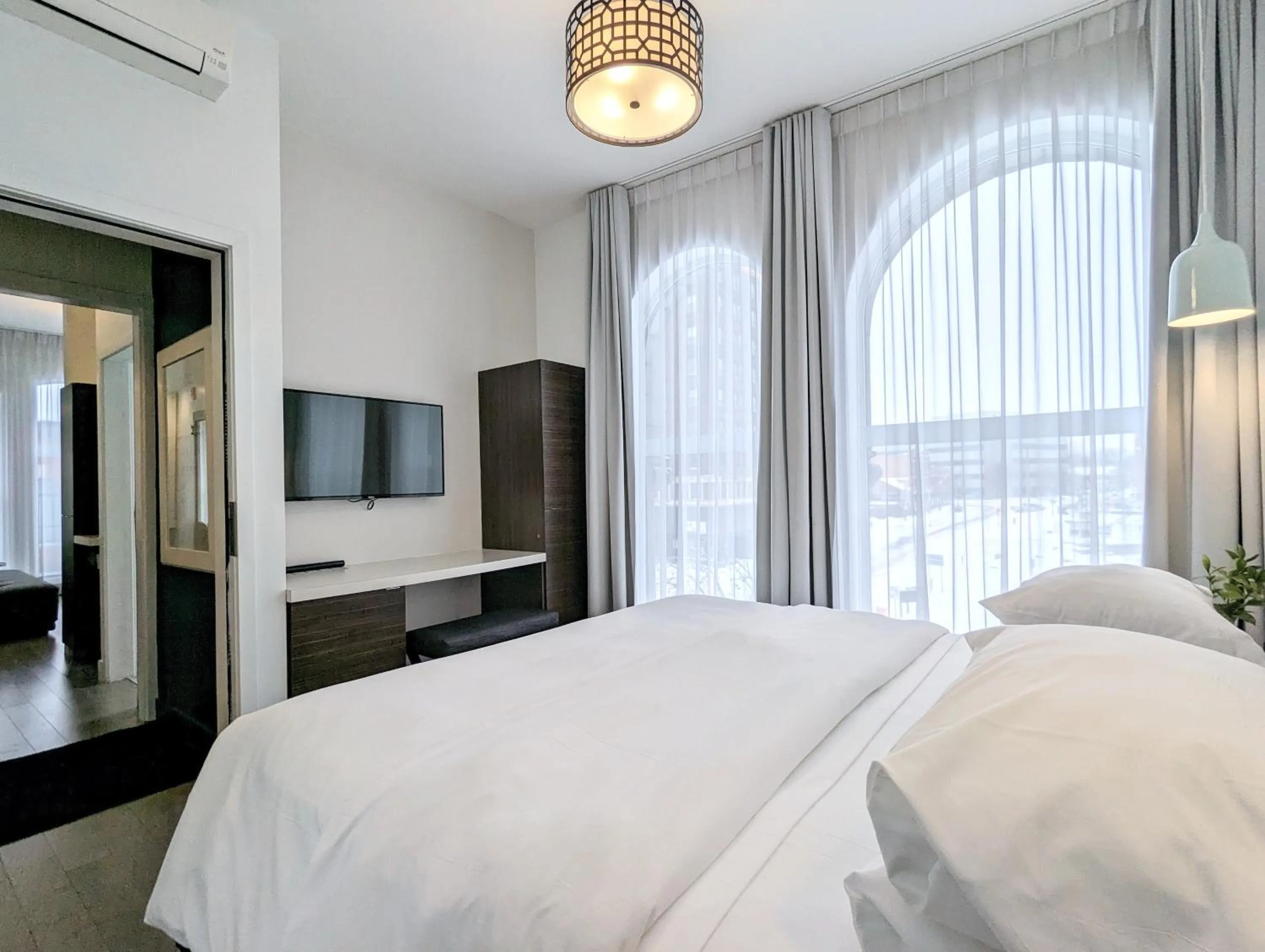 Bed in Hotel Oui GO!