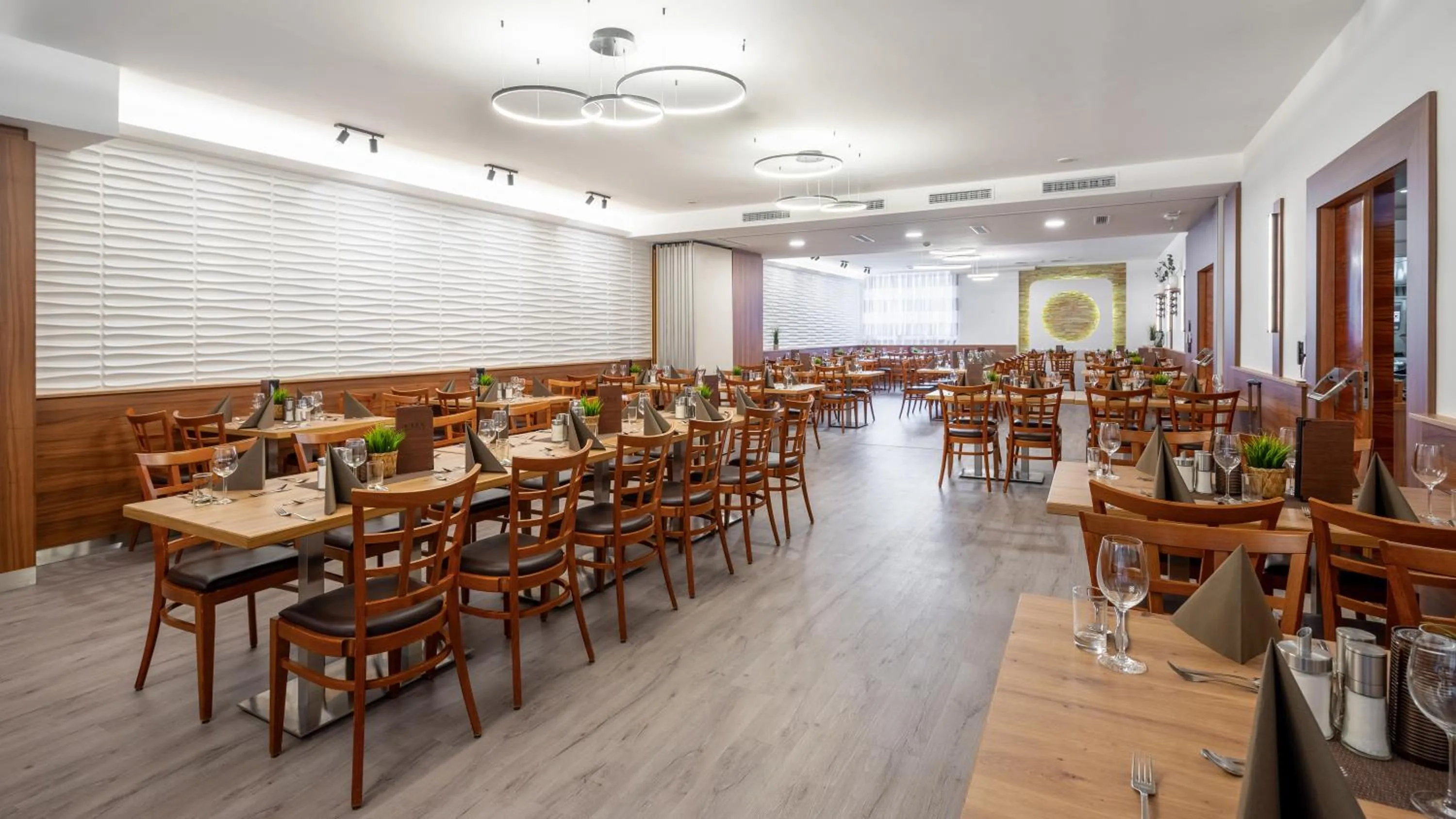 Restaurant/places to eat in City Hotel Stockerau