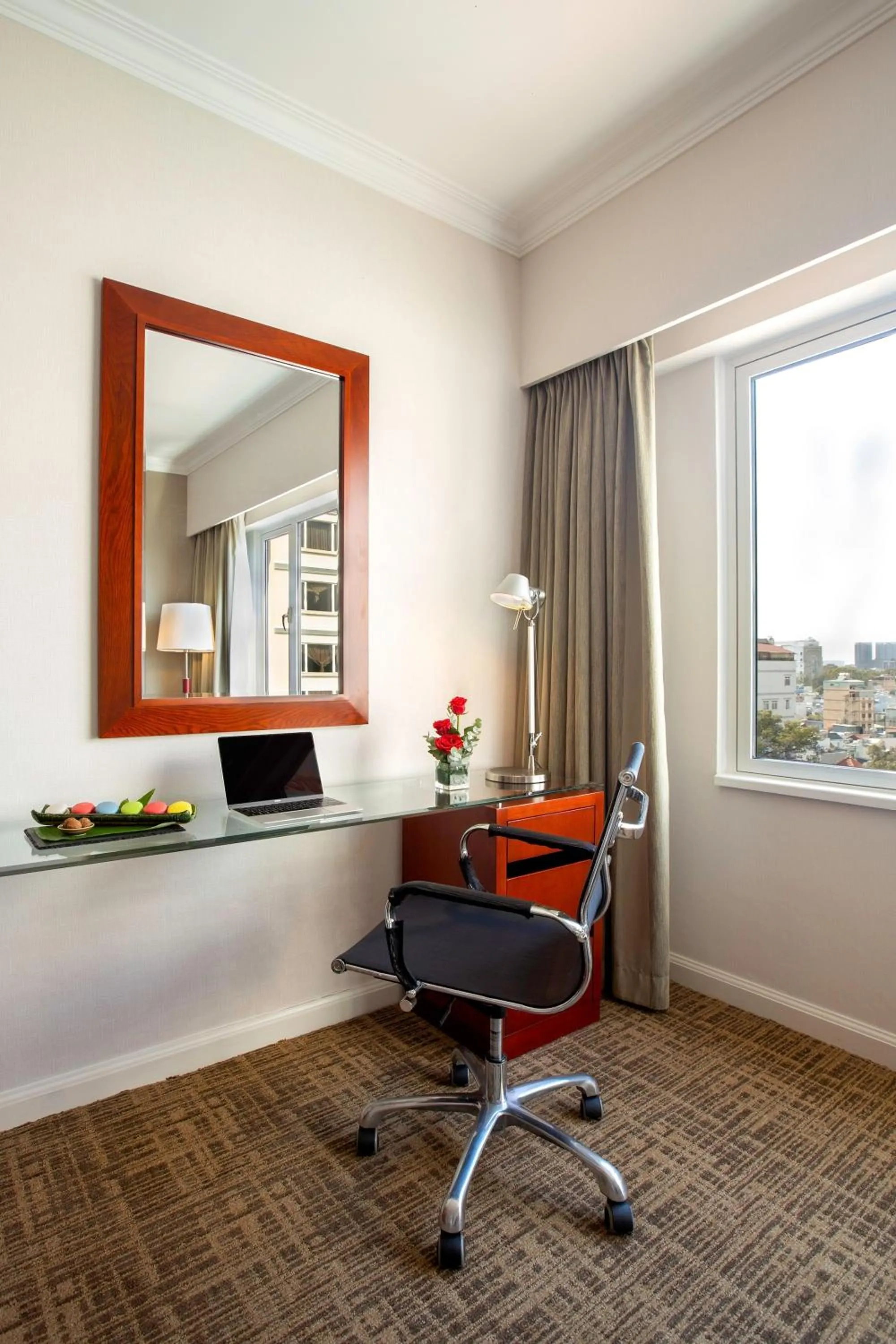 Business facilities in Equatorial Ho Chi Minh City