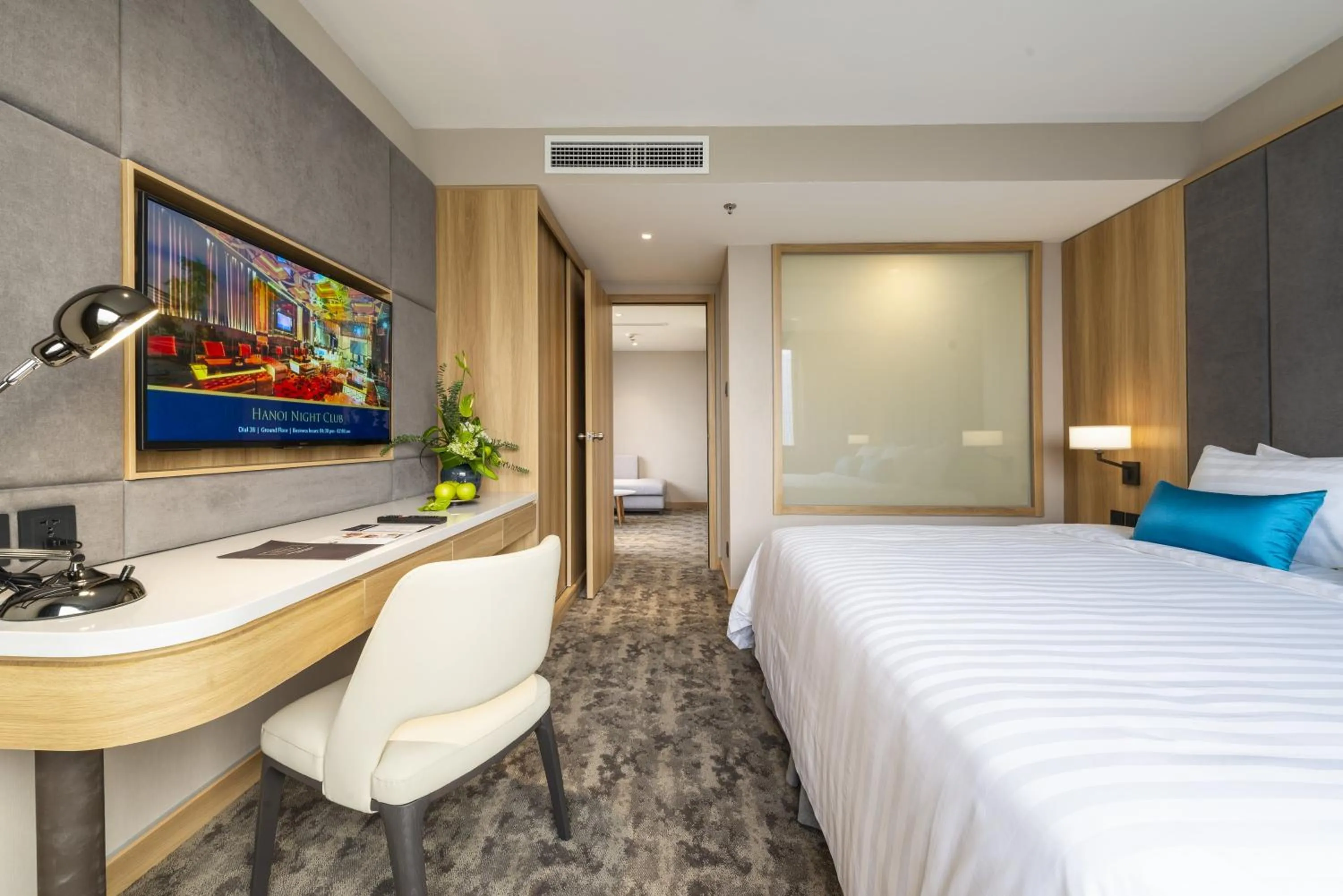 Photo of the whole room, Bed in Hanoi Hotel