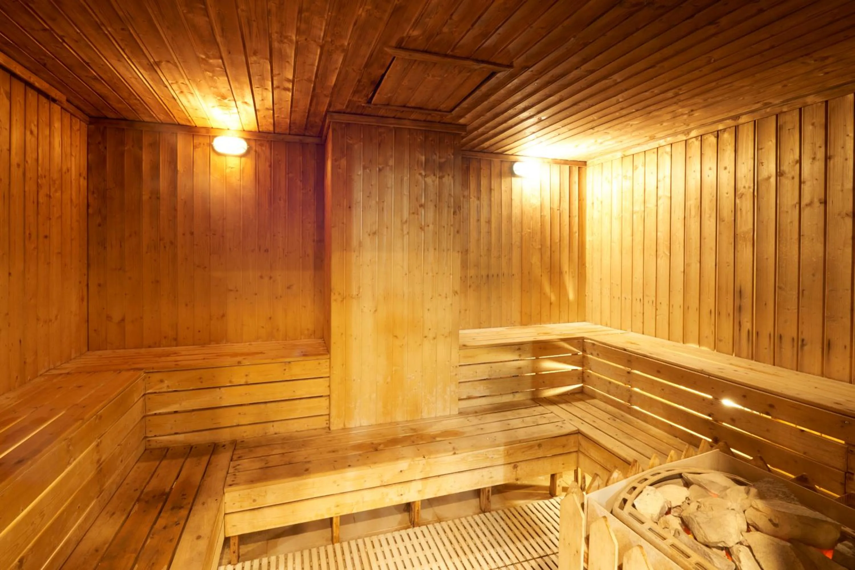 Spa and wellness centre/facilities in Hanoi Hotel