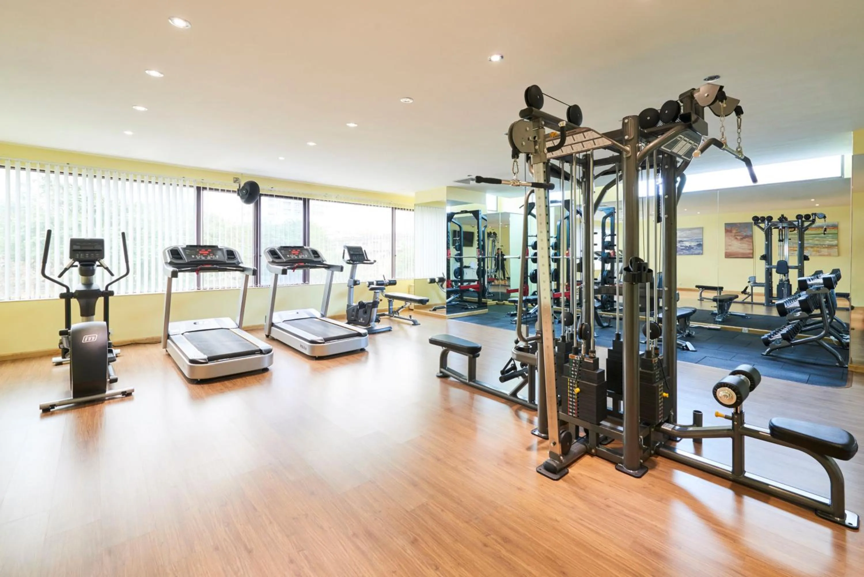 Fitness centre/facilities in Hanoi Hotel