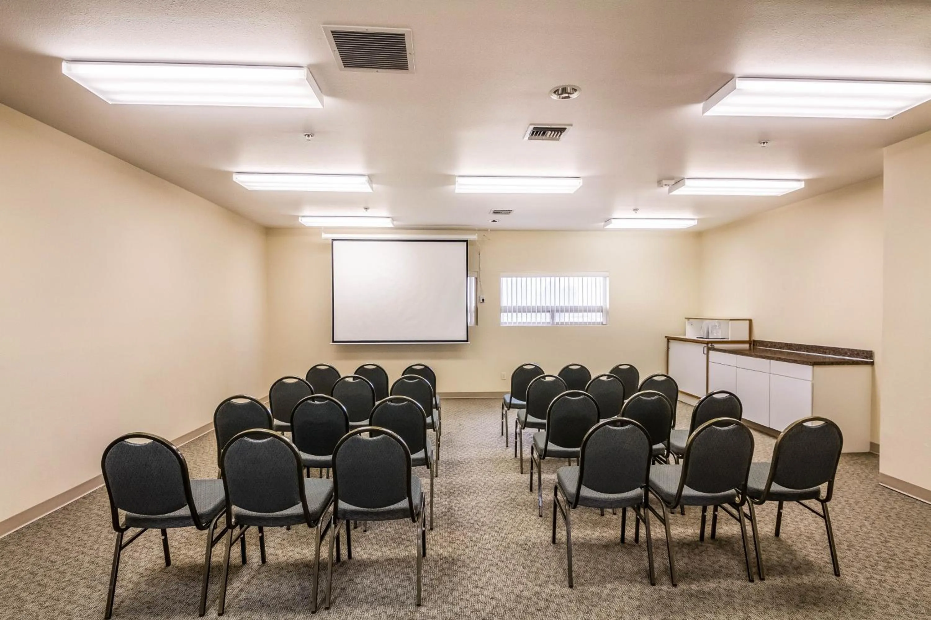 Meeting/conference room in Quality Inn Selah North Park