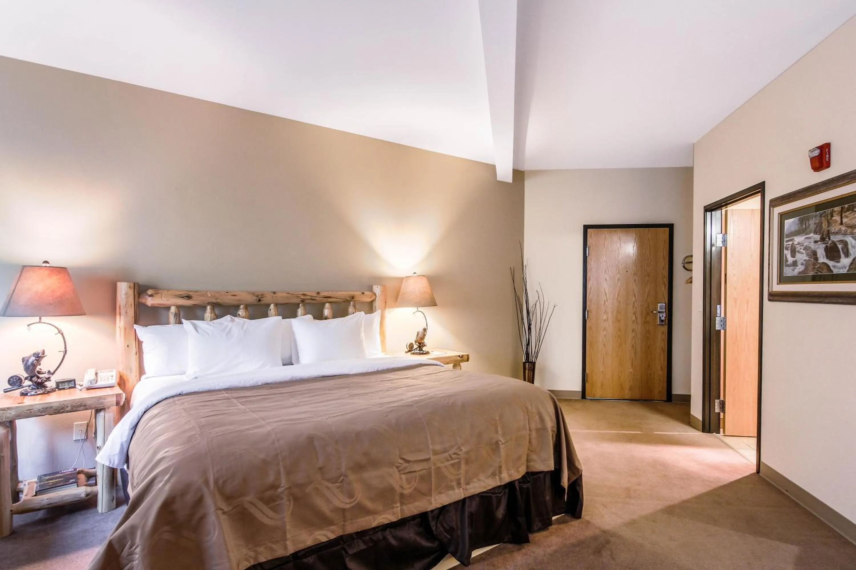 Bedroom, Bed in Quality Inn Selah North Park