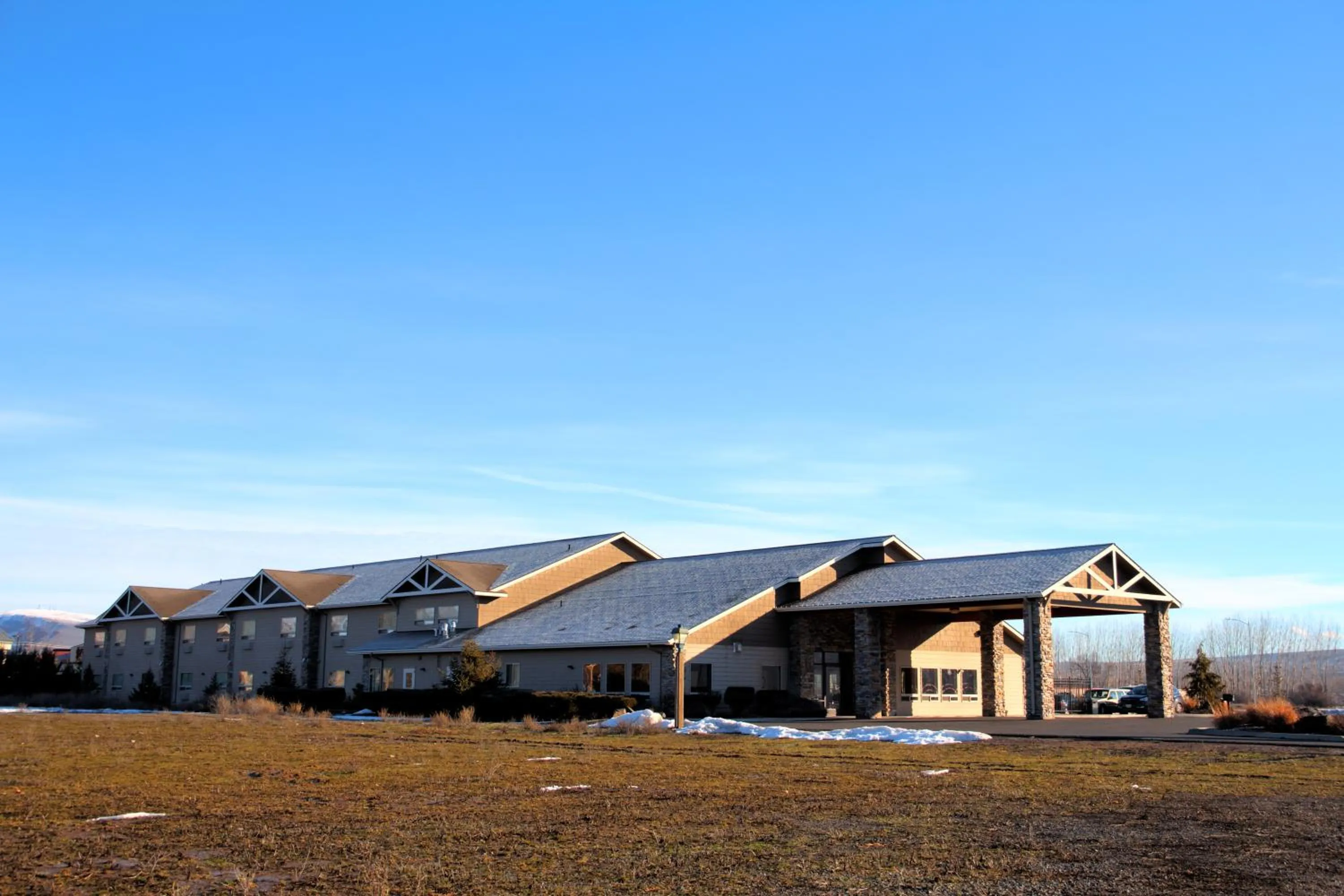 Property building in Quality Inn Selah North Park