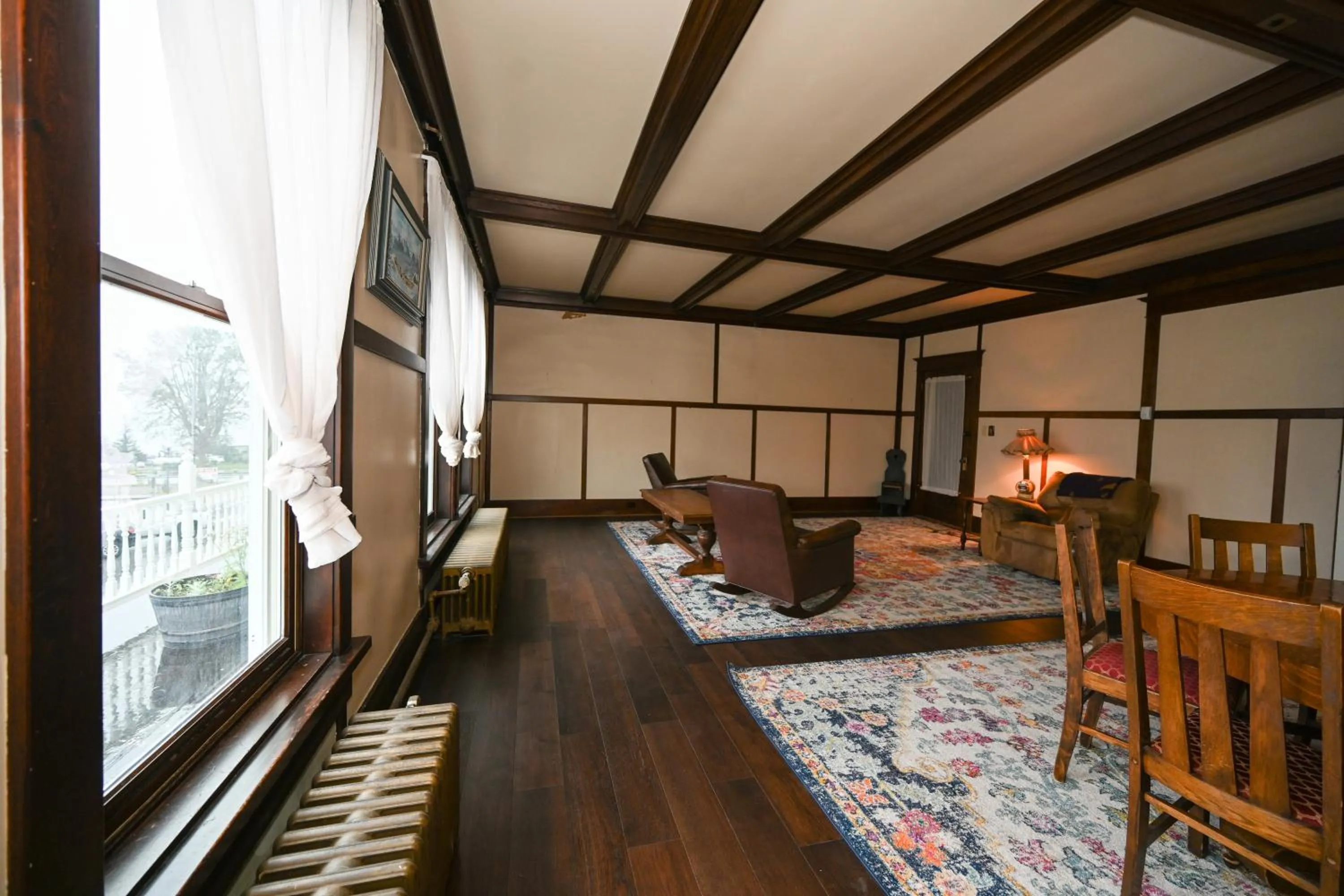 Bed in Brown & Hawkins Historical Apartments
