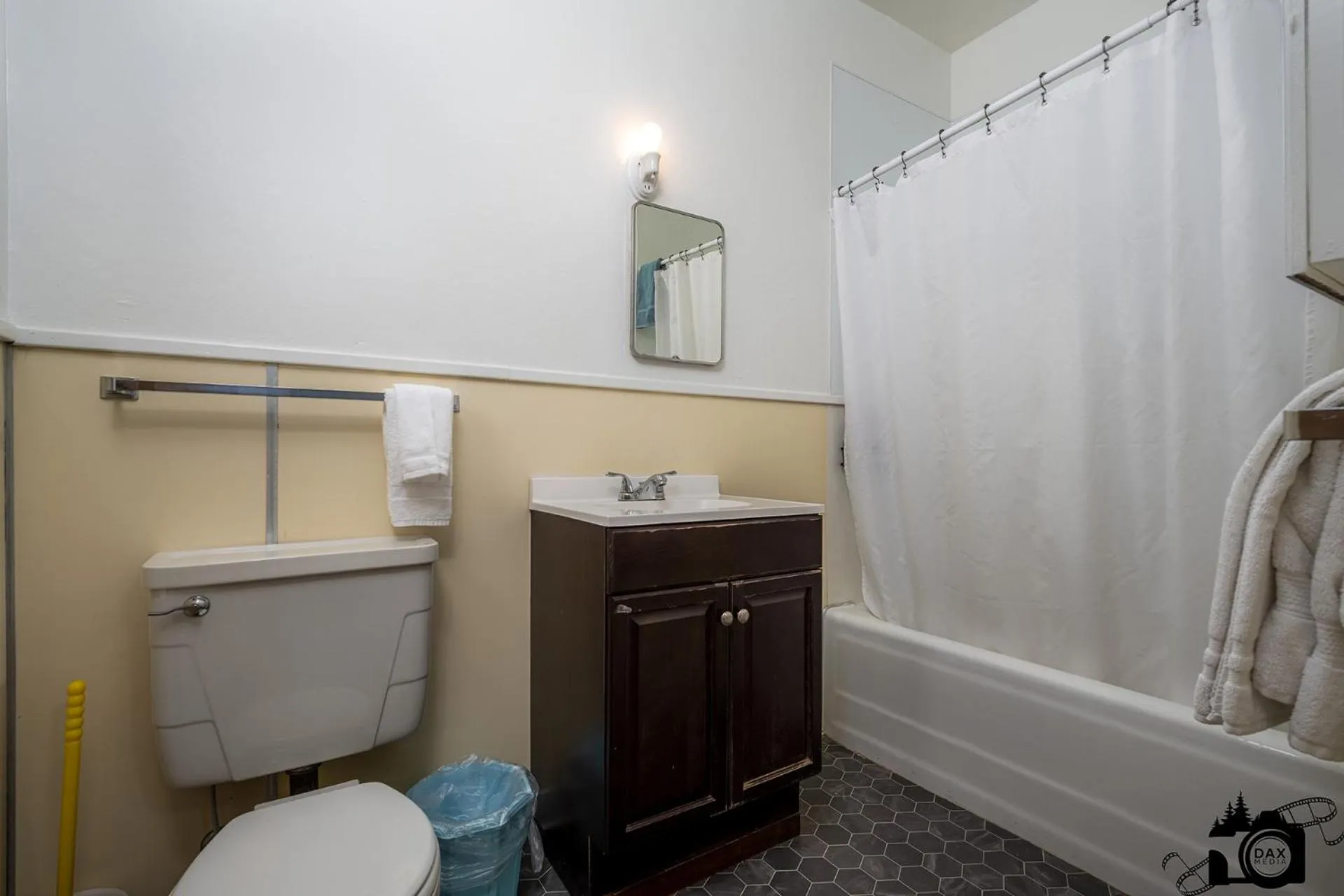 Brown & Hawkins Historical Apartments