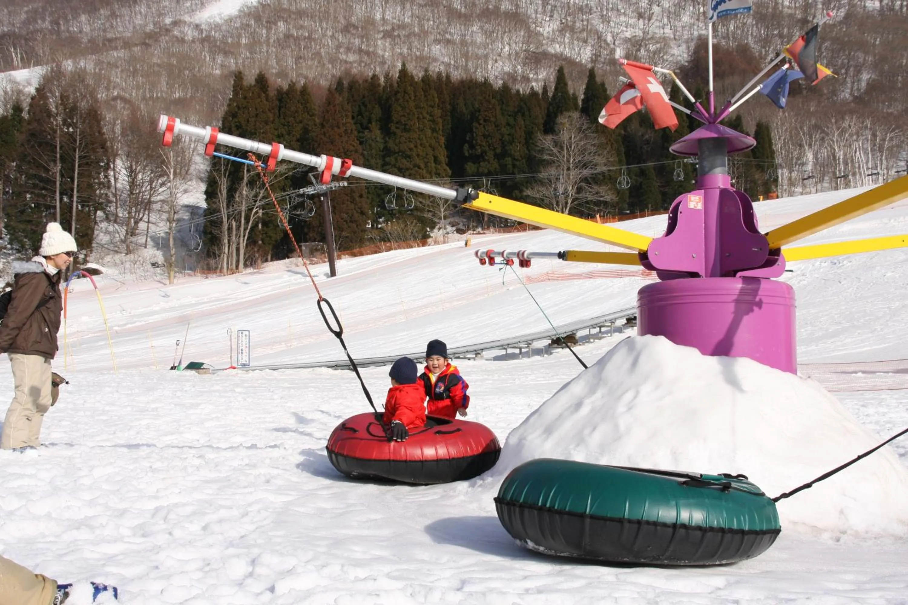 young children in Hotel Tangram