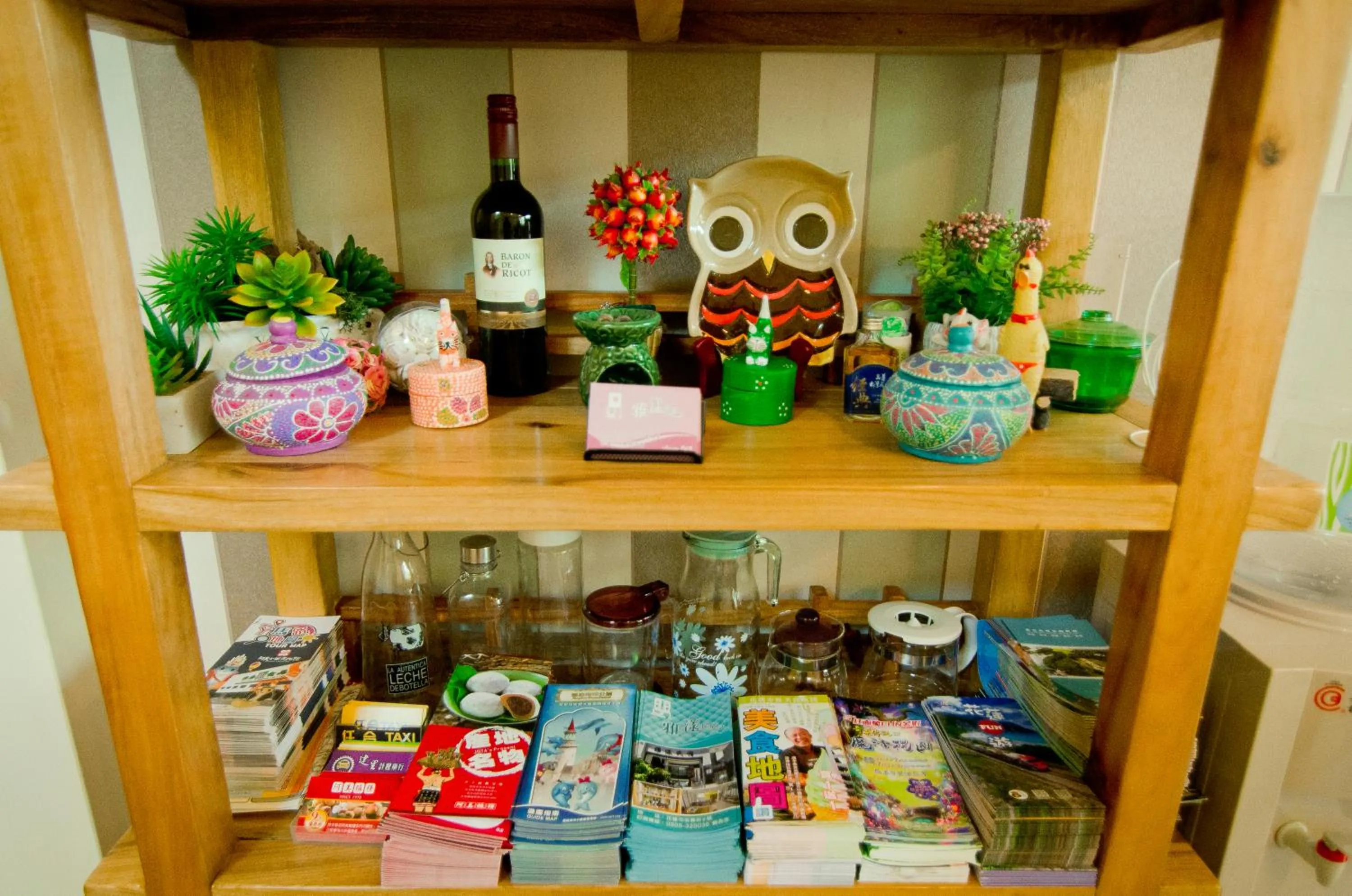 Decorative detail in Avenue B&B