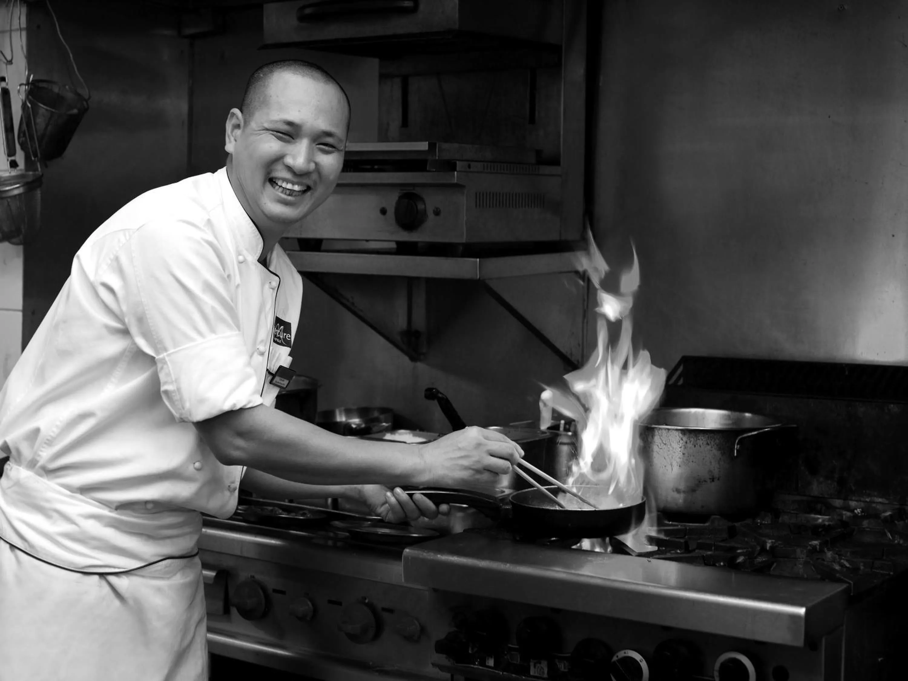 Restaurant/places to eat in Mercure Hanoi La Gare Hotel