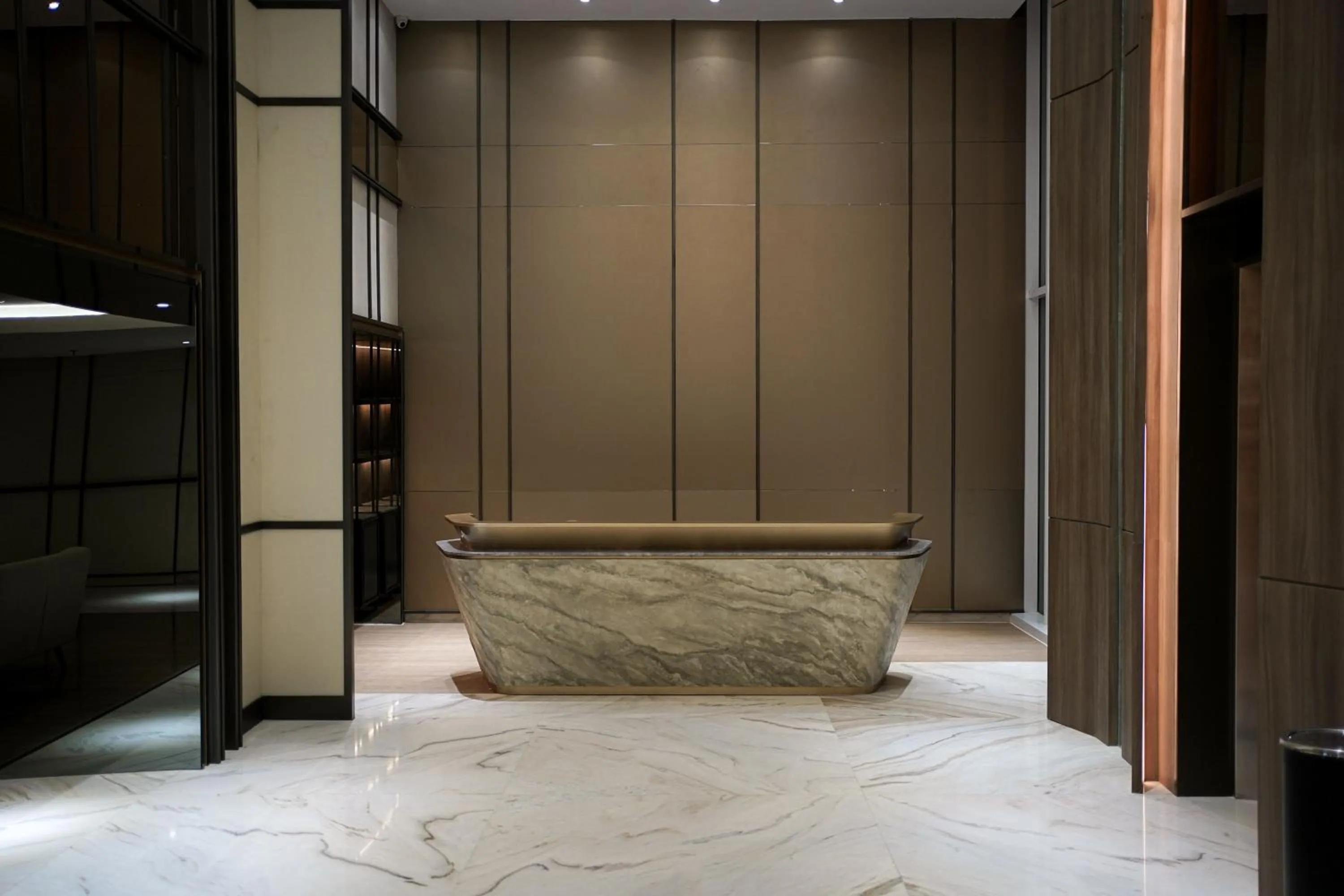 Lobby or reception in HARRIS Hotel Samarinda