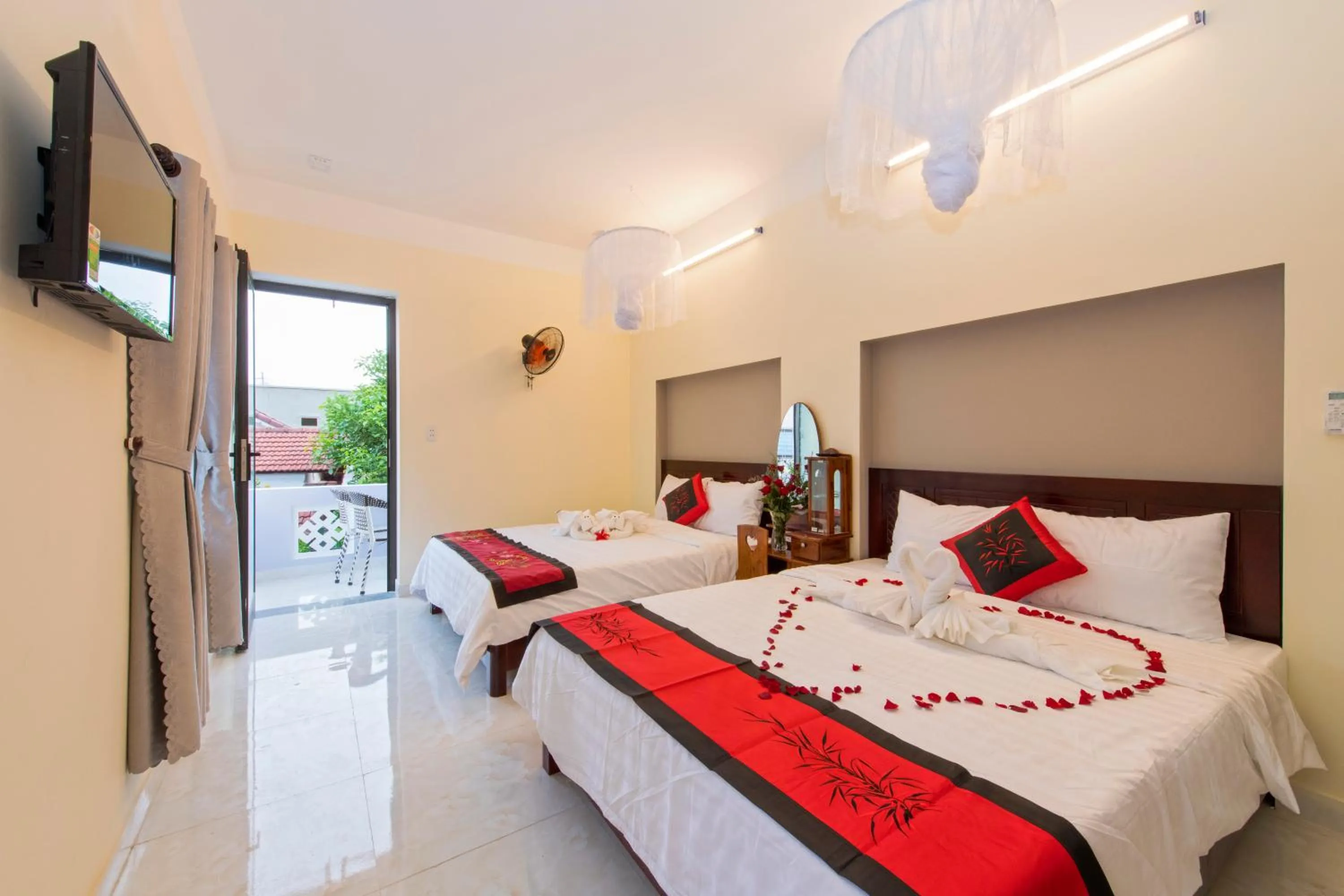 Bed in Bougain Villeas Homestay