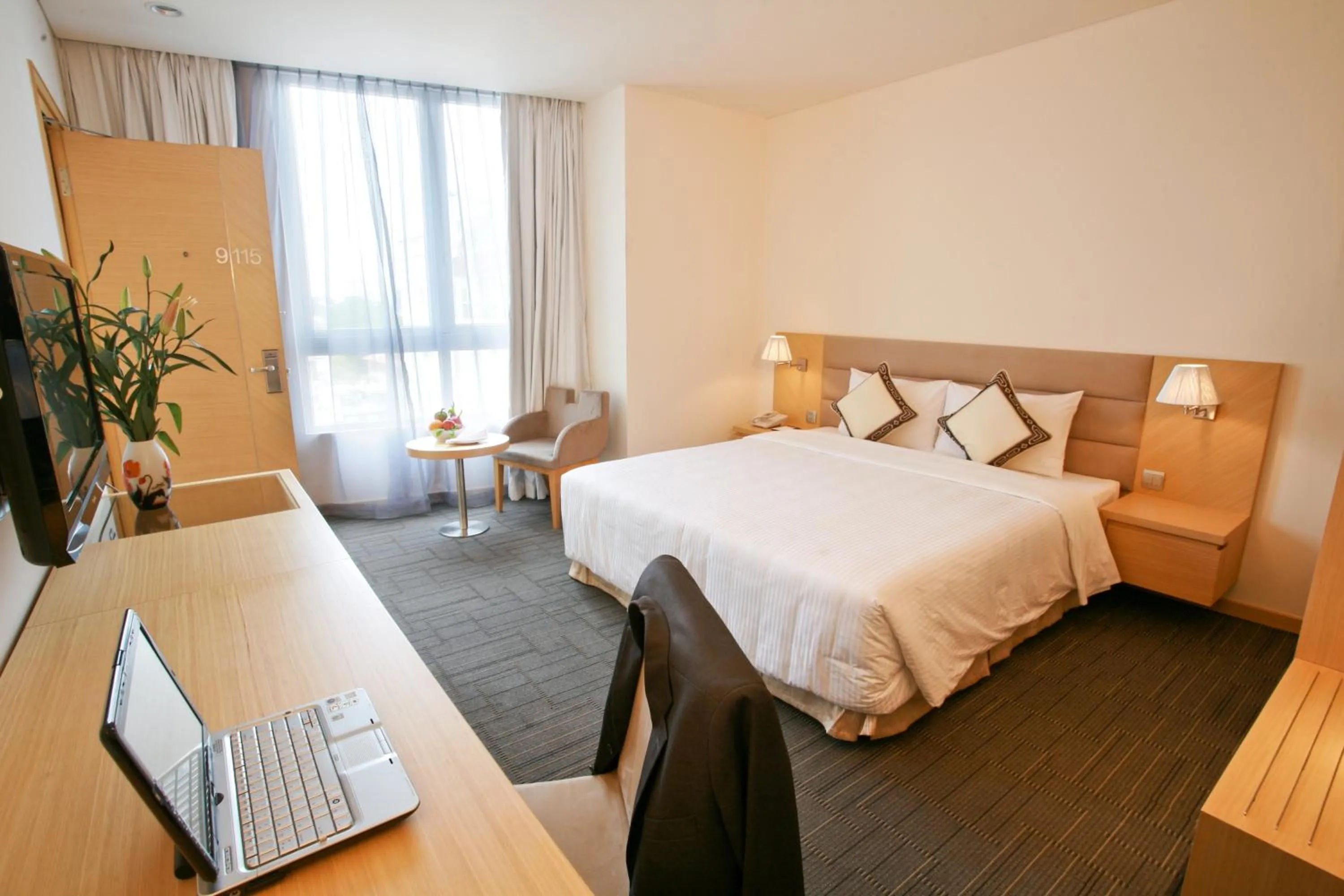 Bed in Liberty Central Saigon Centre Hotel