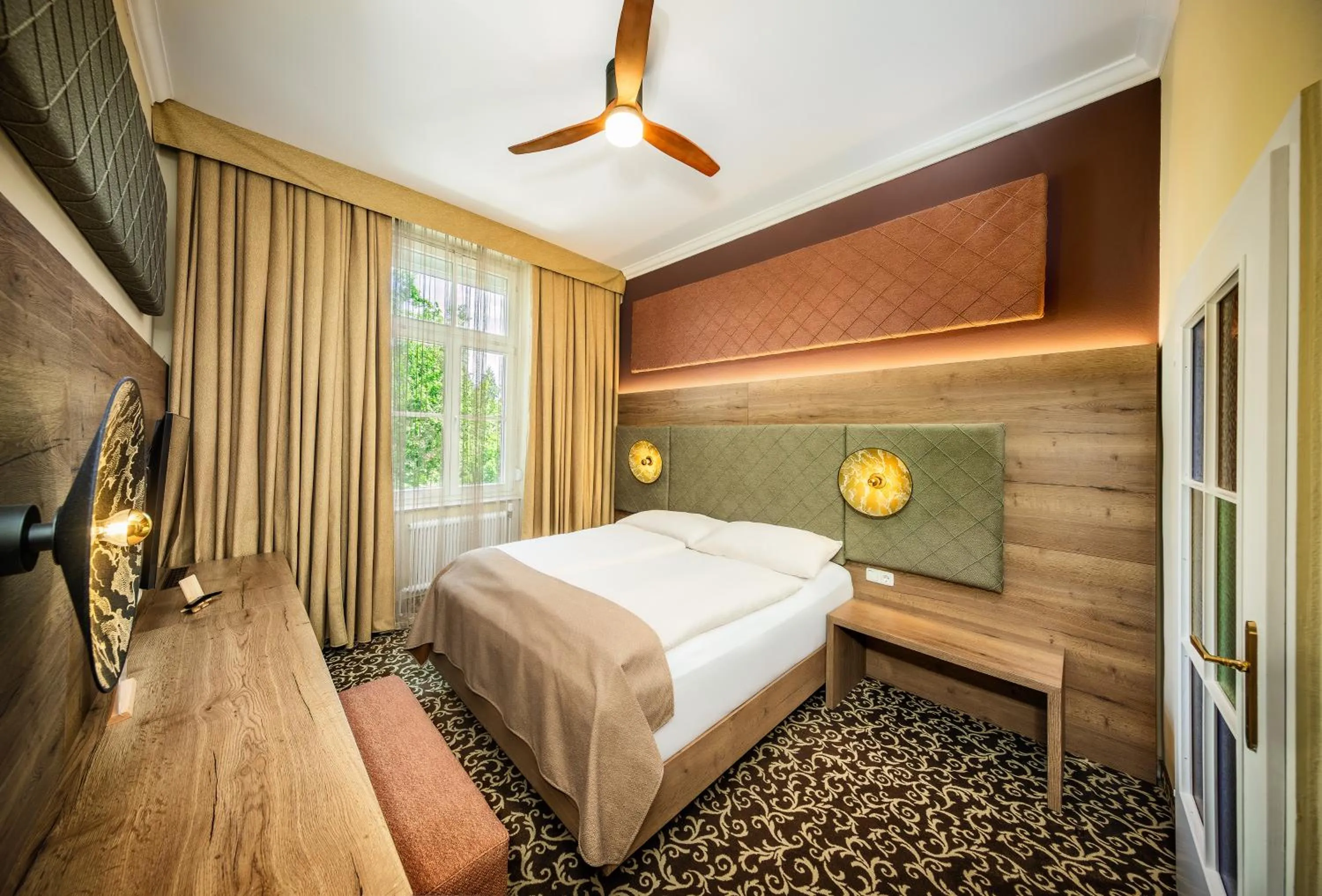 Bed in Das Gutenbrunn Thermen & Sporthotel