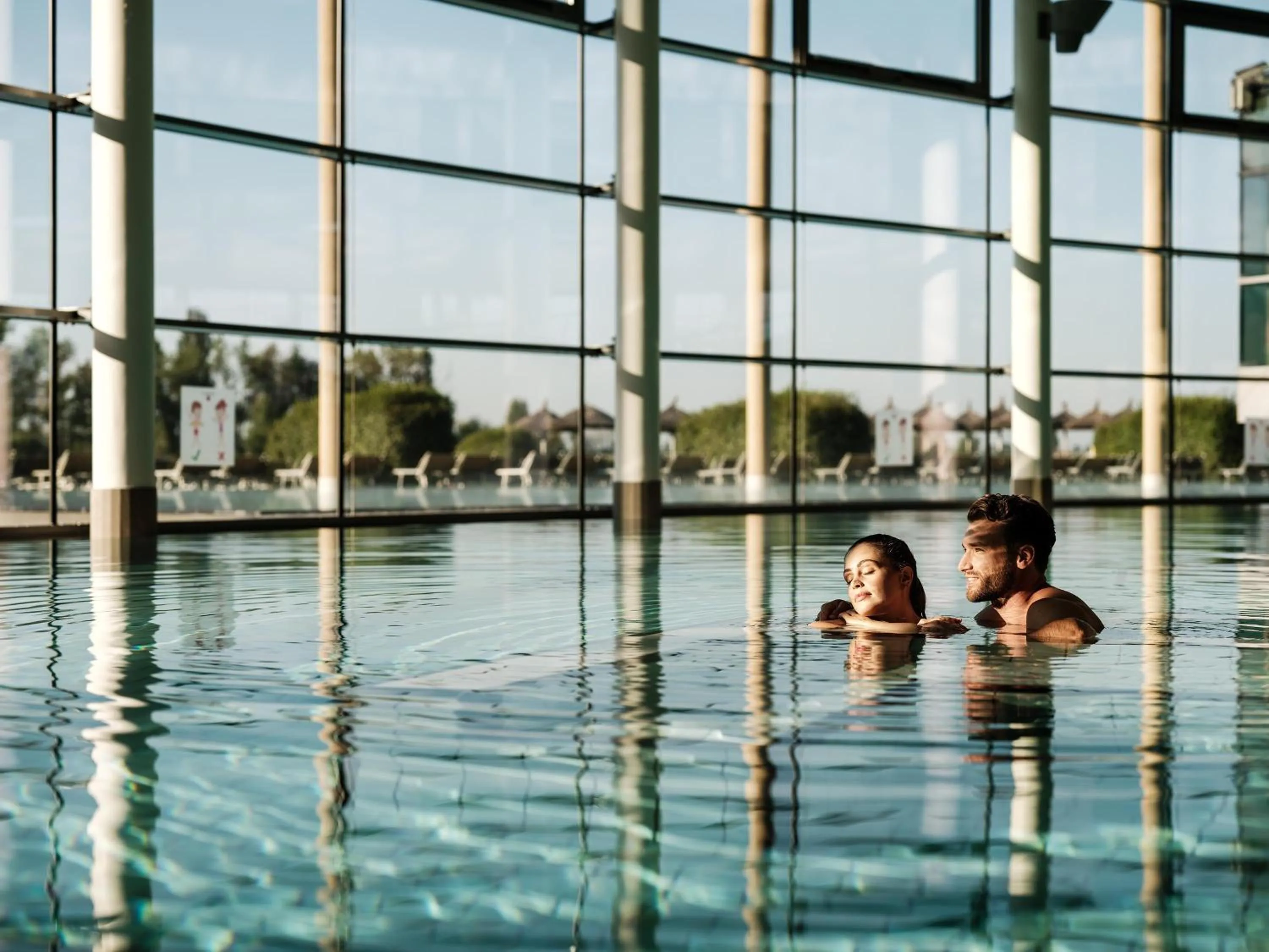 Swimming pool in St. Martins Therme & Lodge