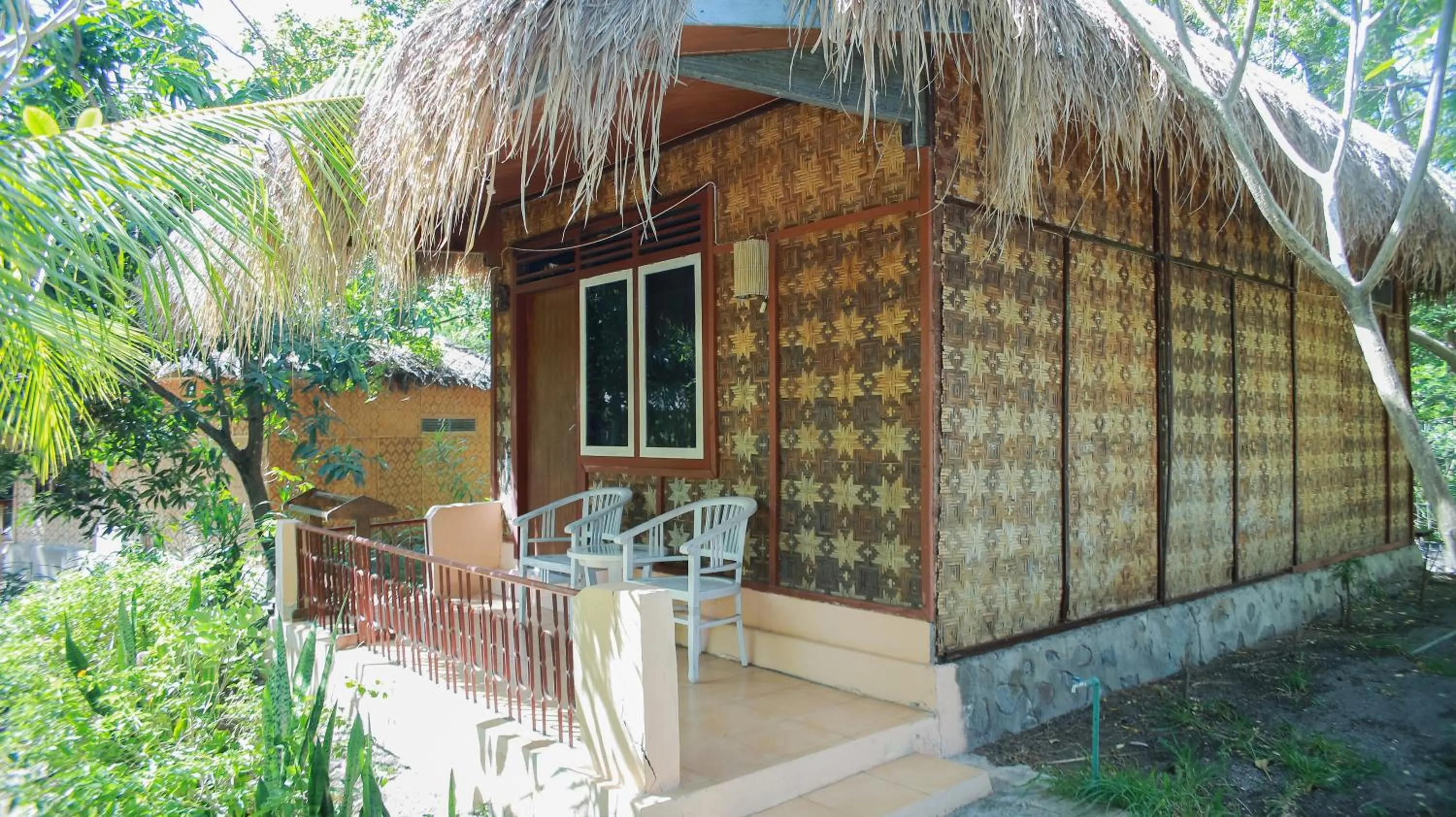 Sea World Club Beach Resort & Dive Center, RESORT THAT SUPPORTS THE POOR