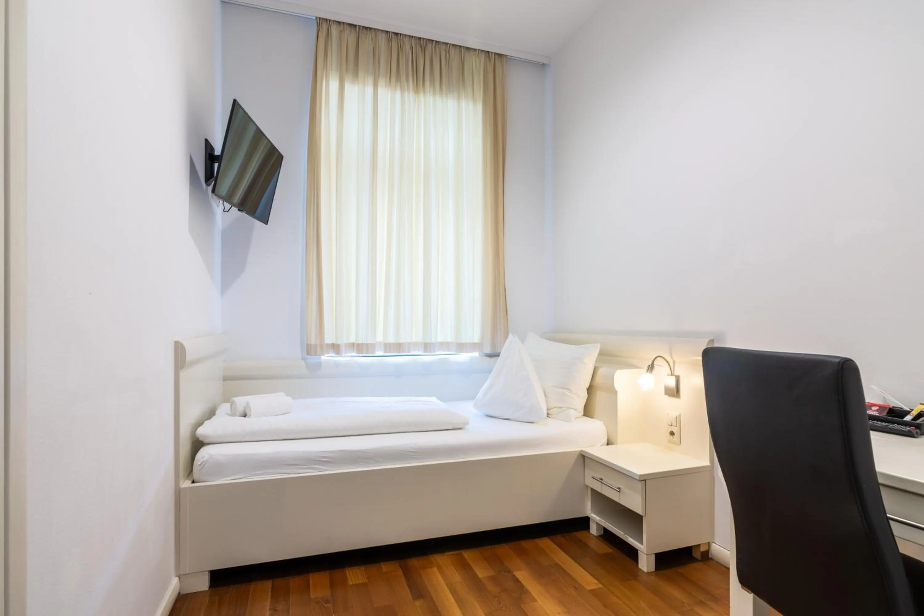 Bed in EKONO By Leva Hotel Strasser