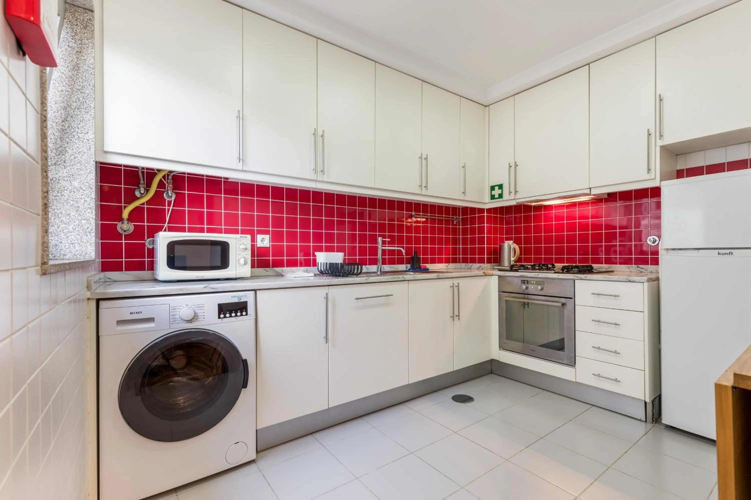 Kitchen or kitchenette in BRA.com Apartments Oporto Bonfim