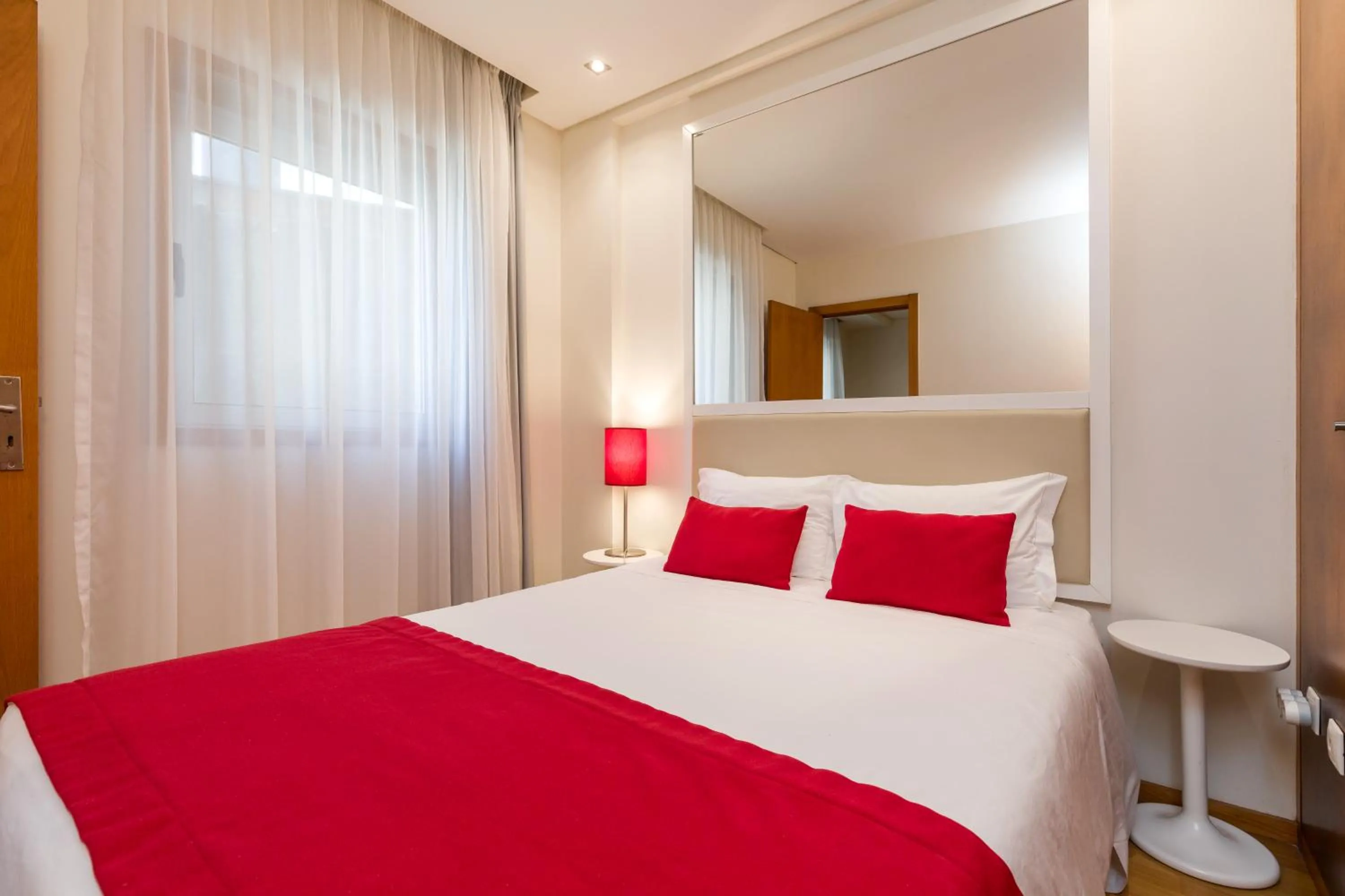 Bedroom, Bed in BRA.com Apartments Oporto Bonfim