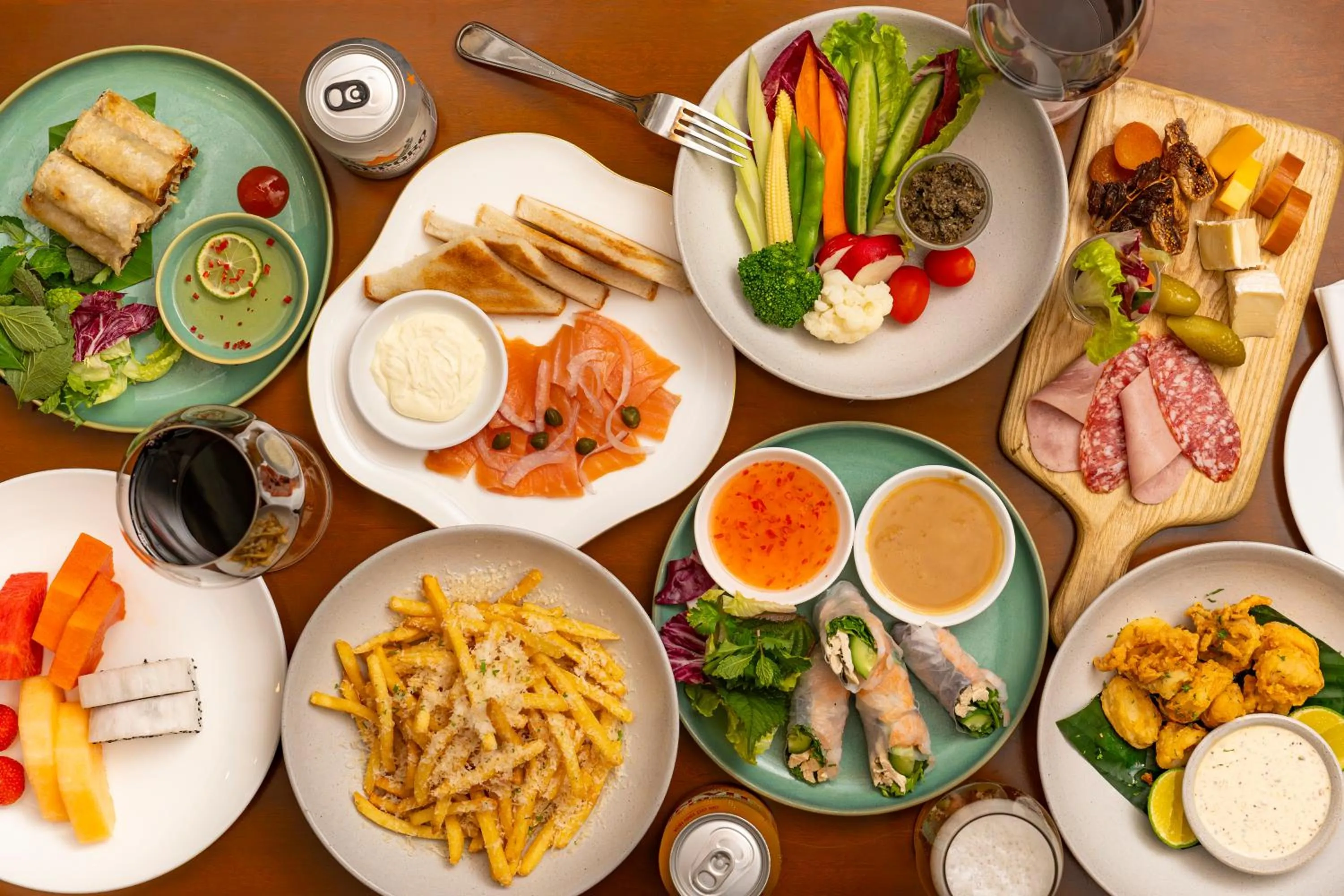 Lounge or bar in Hôtel du Parc Hanoï