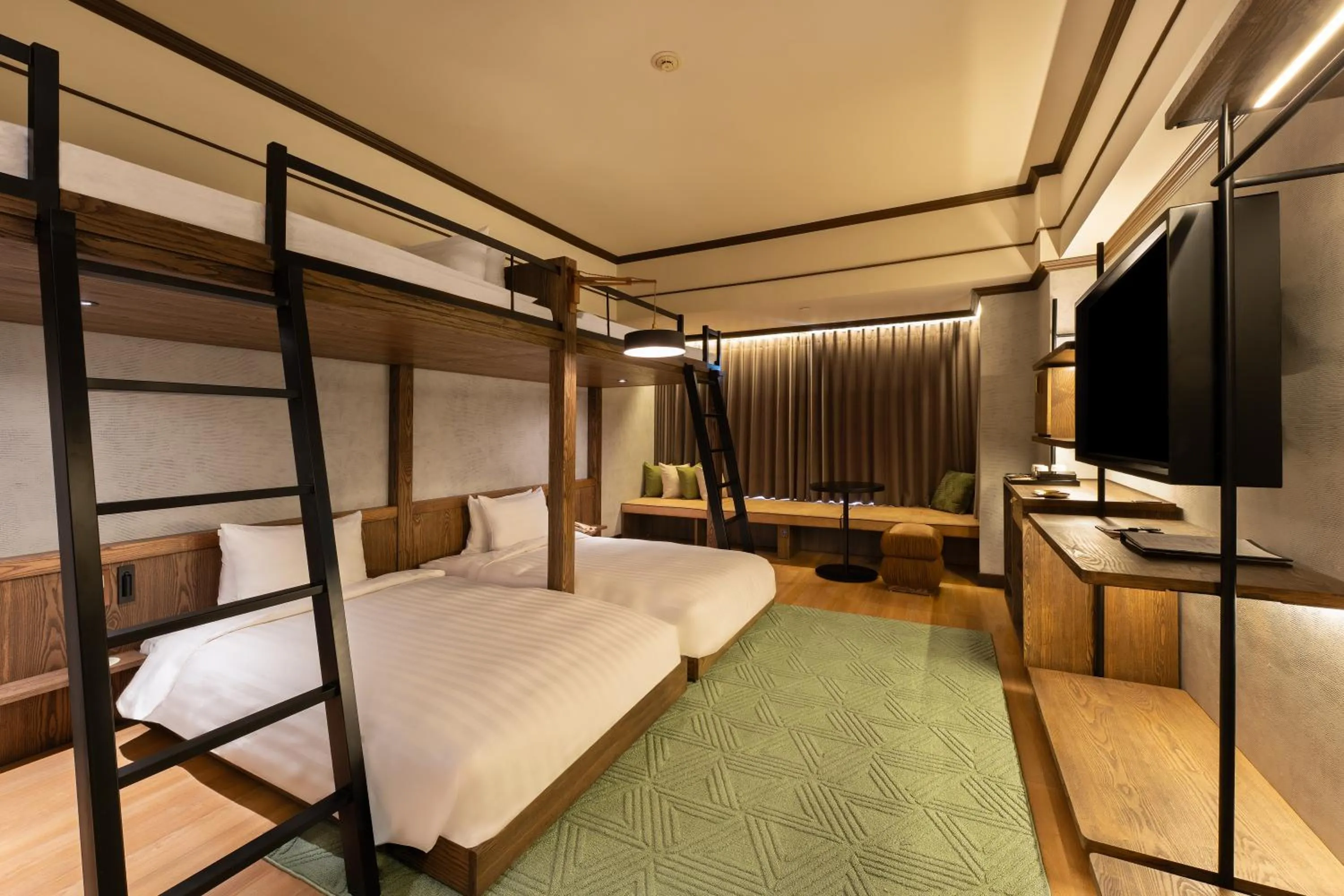 Bed in Hôtel du Parc Hanoï